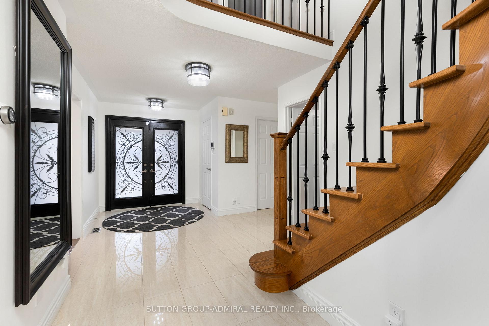 Photo 17 of 27 Brookeview Drive, Aurora, Aurora Highlands — HOMEH