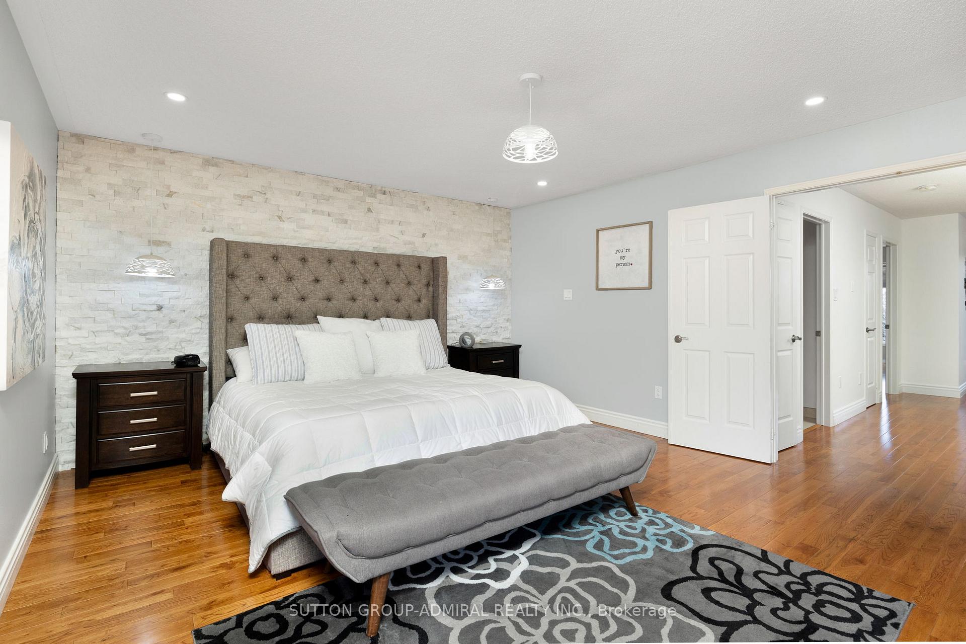 Photo 20 of 27 Brookeview Drive, Aurora, Aurora Highlands — HOMEH