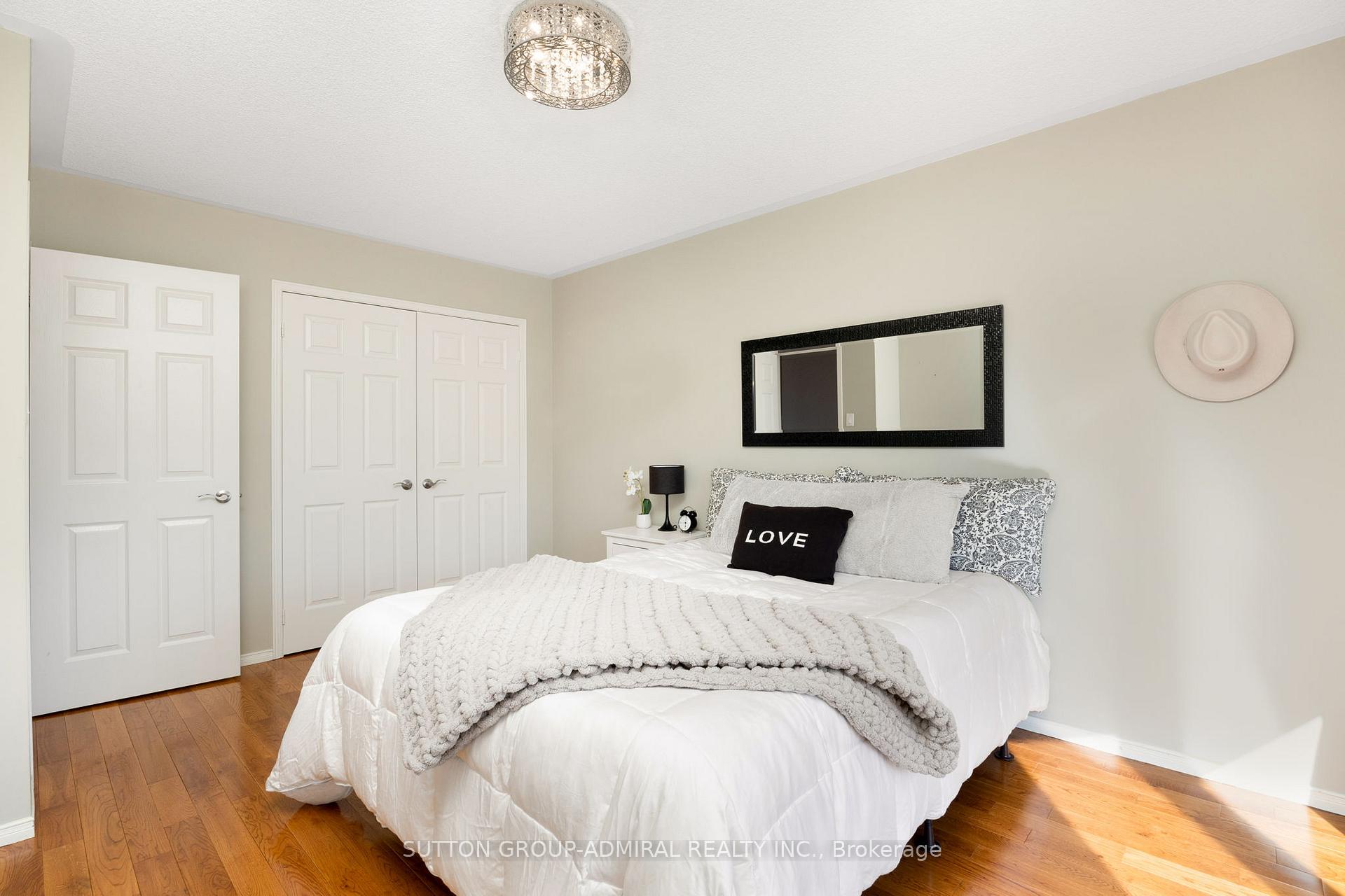 Photo 25 of 27 Brookeview Drive, Aurora, Aurora Highlands — HOMEH