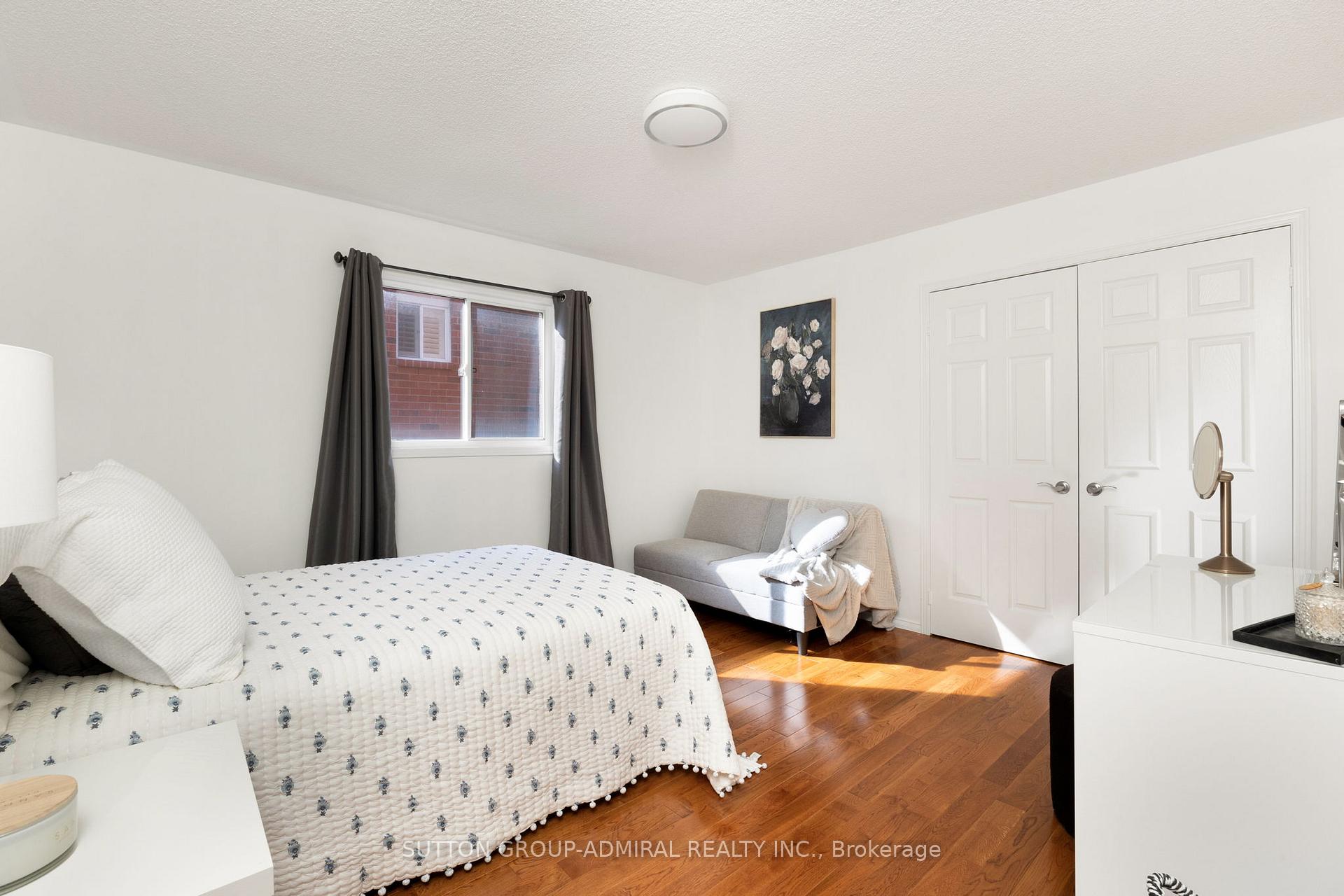 Photo 28 of 27 Brookeview Drive, Aurora, Aurora Highlands — HOMEH