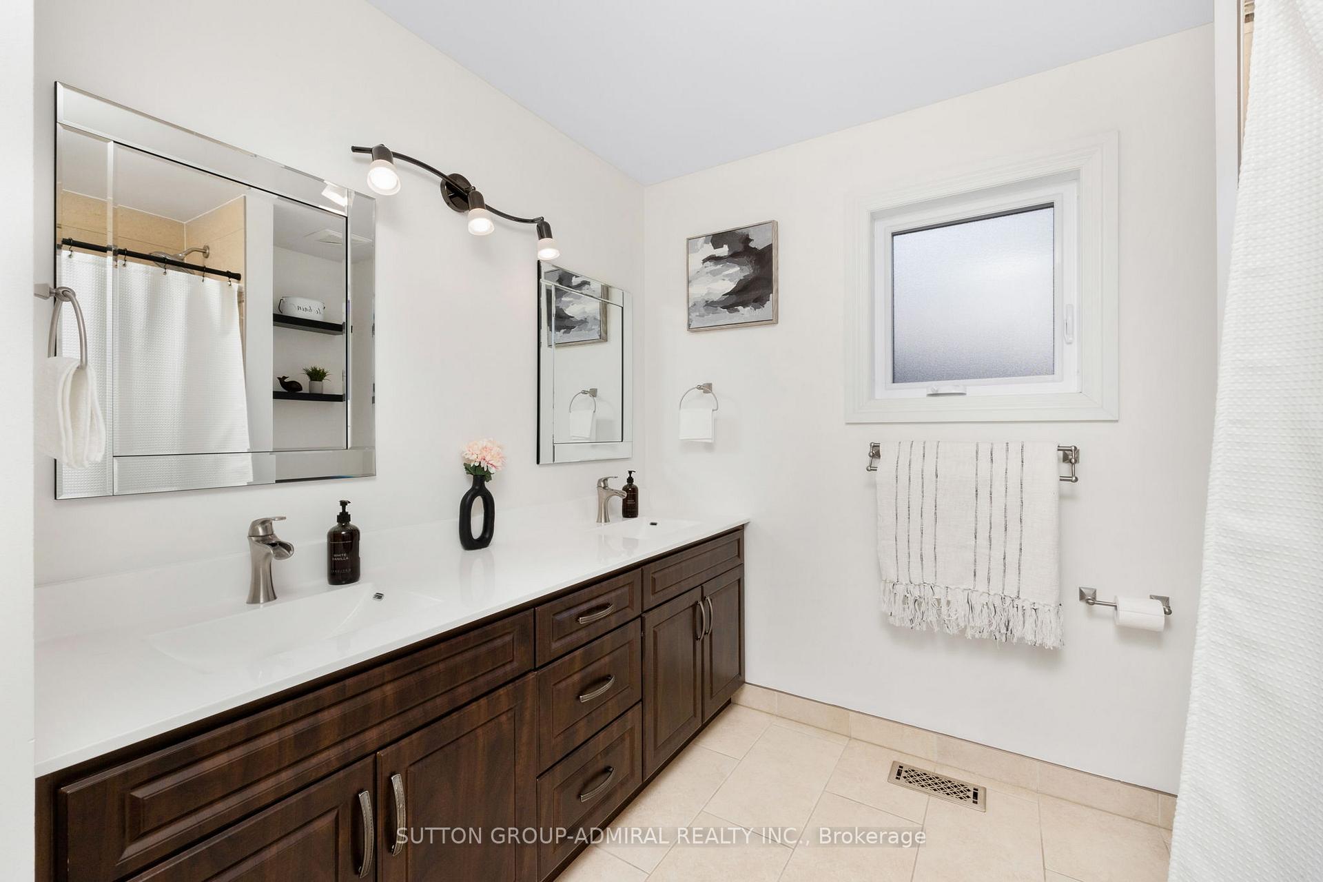 Photo 29 of 27 Brookeview Drive, Aurora, Aurora Highlands — HOMEH
