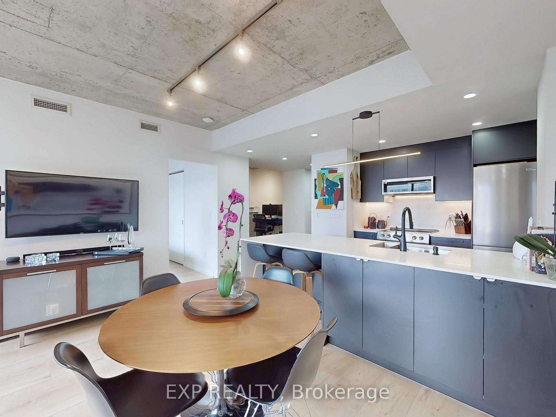 Photo 2 of Unit 1107, 285 Mutual Street, Toronto, Church-Yonge Corridor — HOMEH