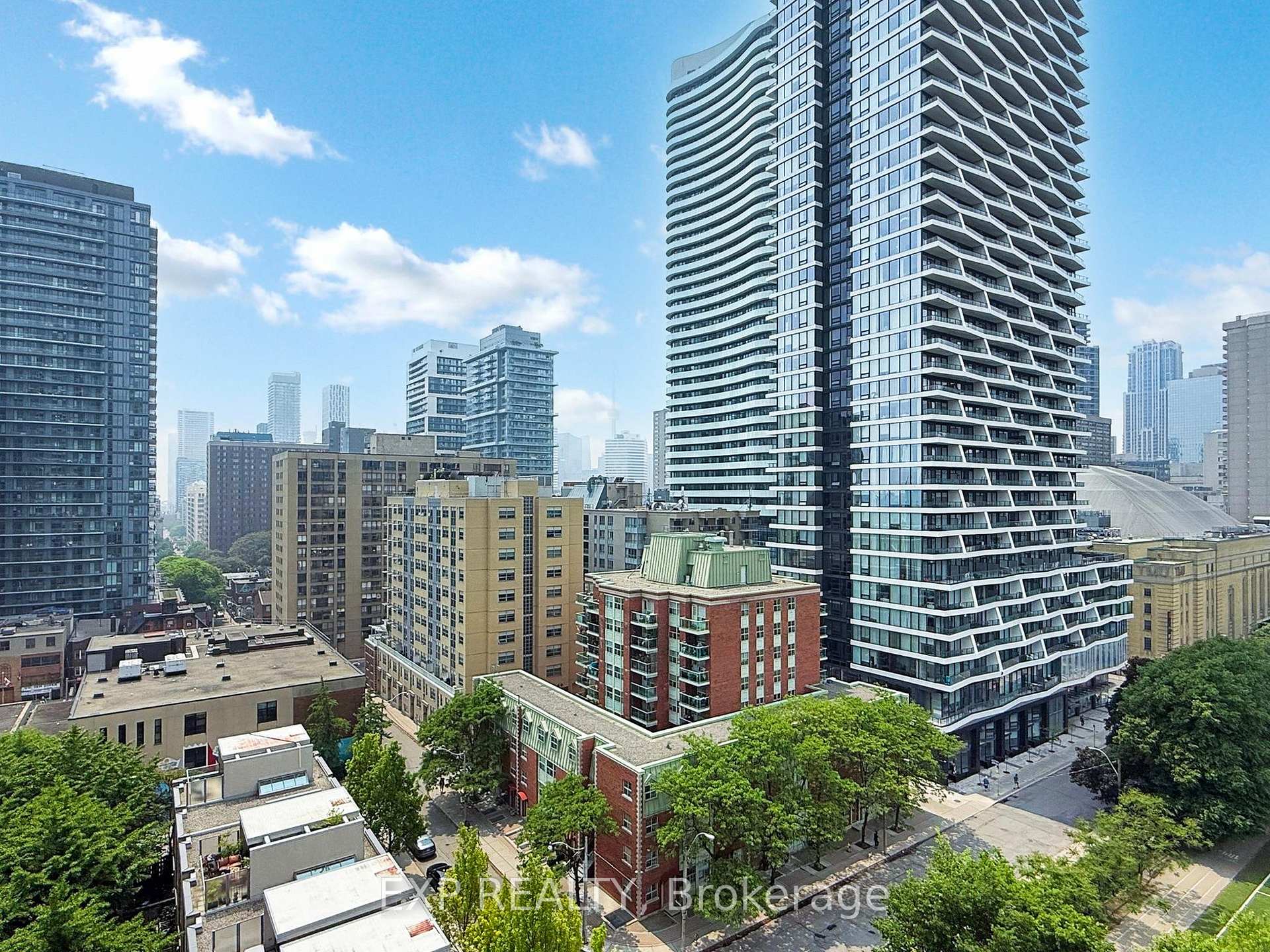 Photo 21 of Unit 1107, 285 Mutual Street, Toronto, Church-Yonge Corridor — HOMEH