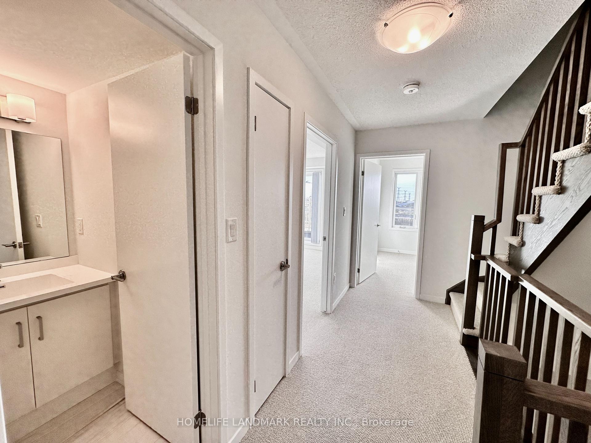 Photo 10 of Unit 91, 39 Honeycrisp Crescent, Vaughan, Vaughan Corporate Centre — HOMEH