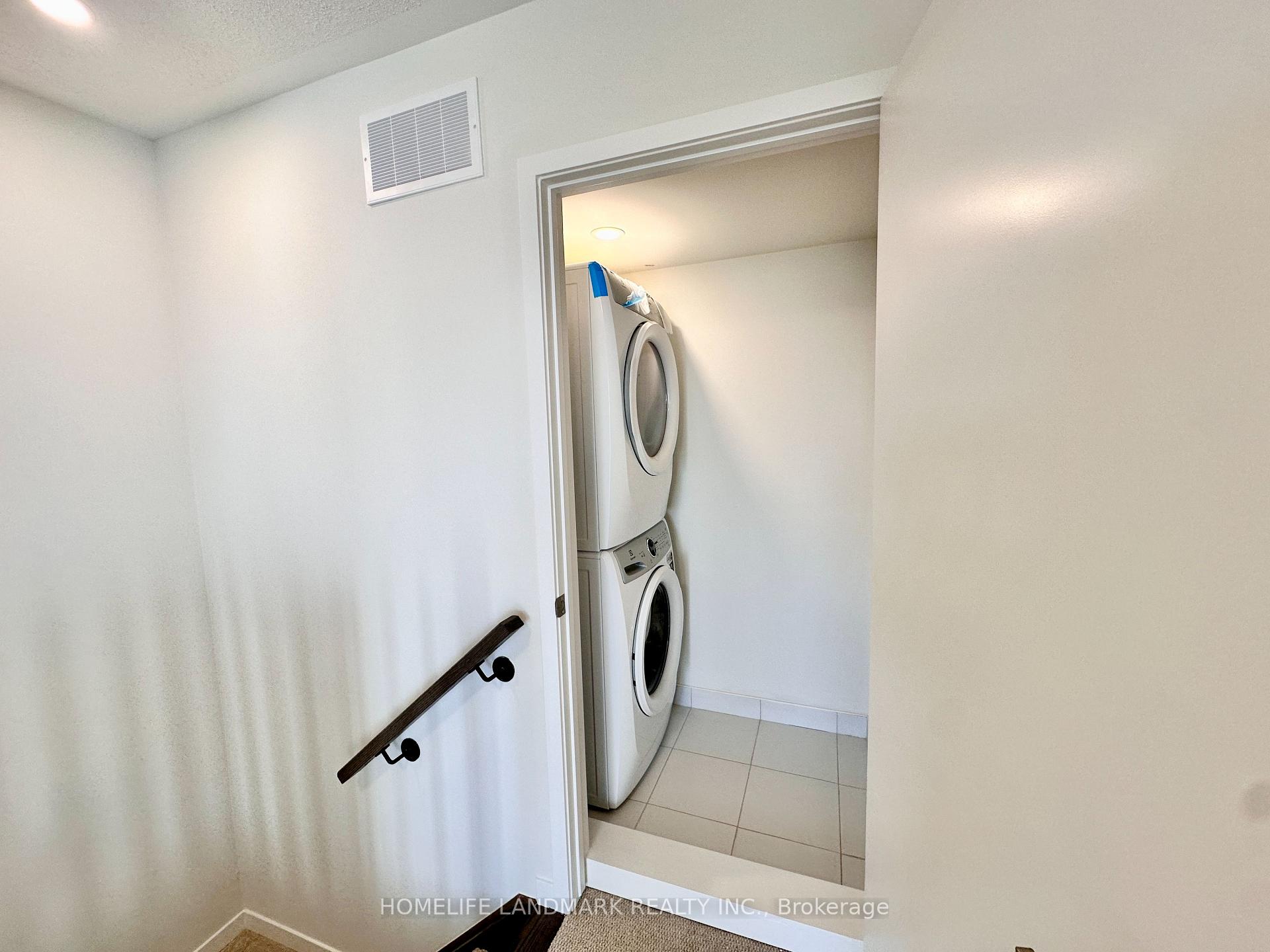 Photo 17 of Unit 91, 39 Honeycrisp Crescent, Vaughan, Vaughan Corporate Centre — HOMEH