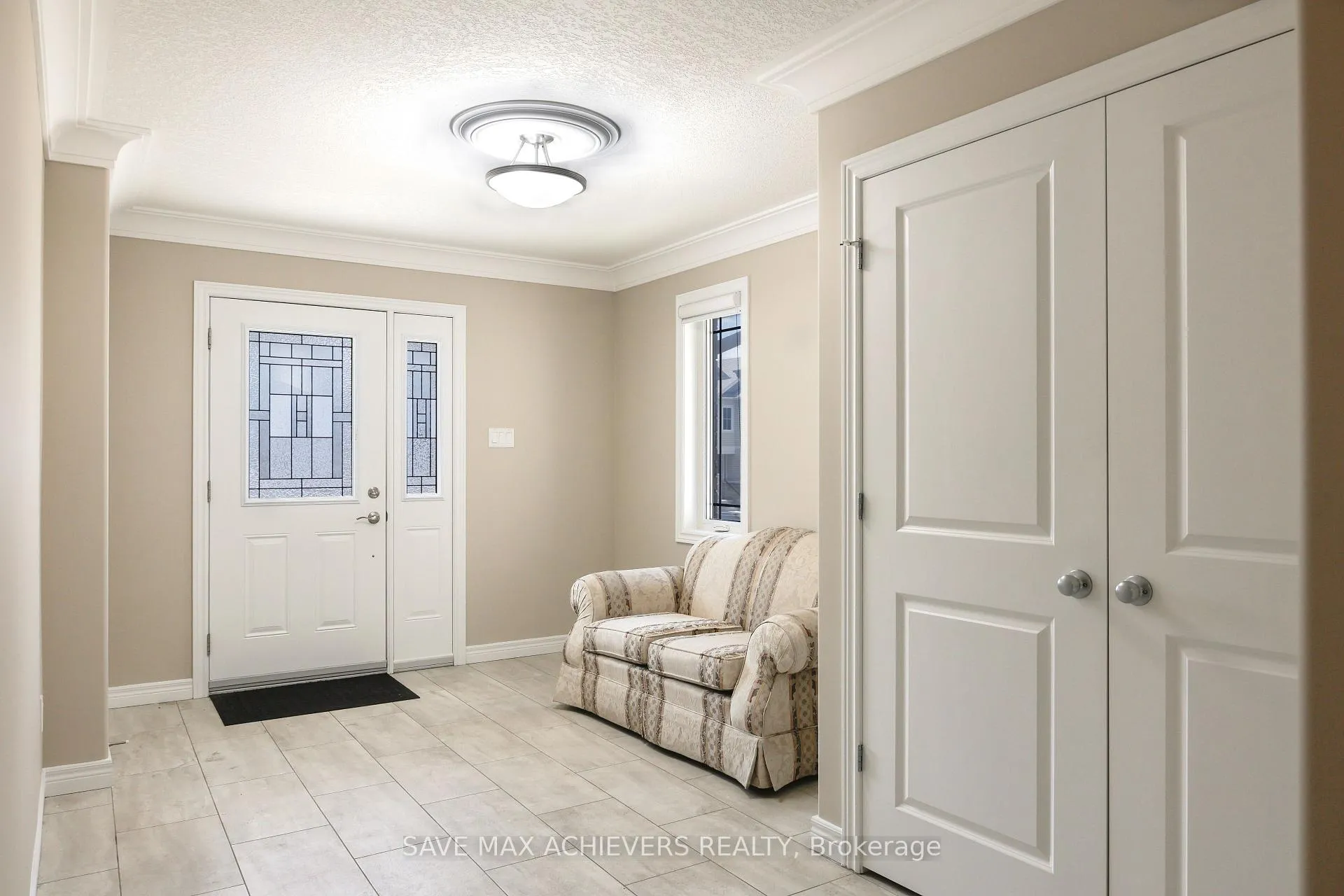 Photo 4 of 314 Mullighan Gardens, Peterborough, Monaghan Ward 2 — HOMEH