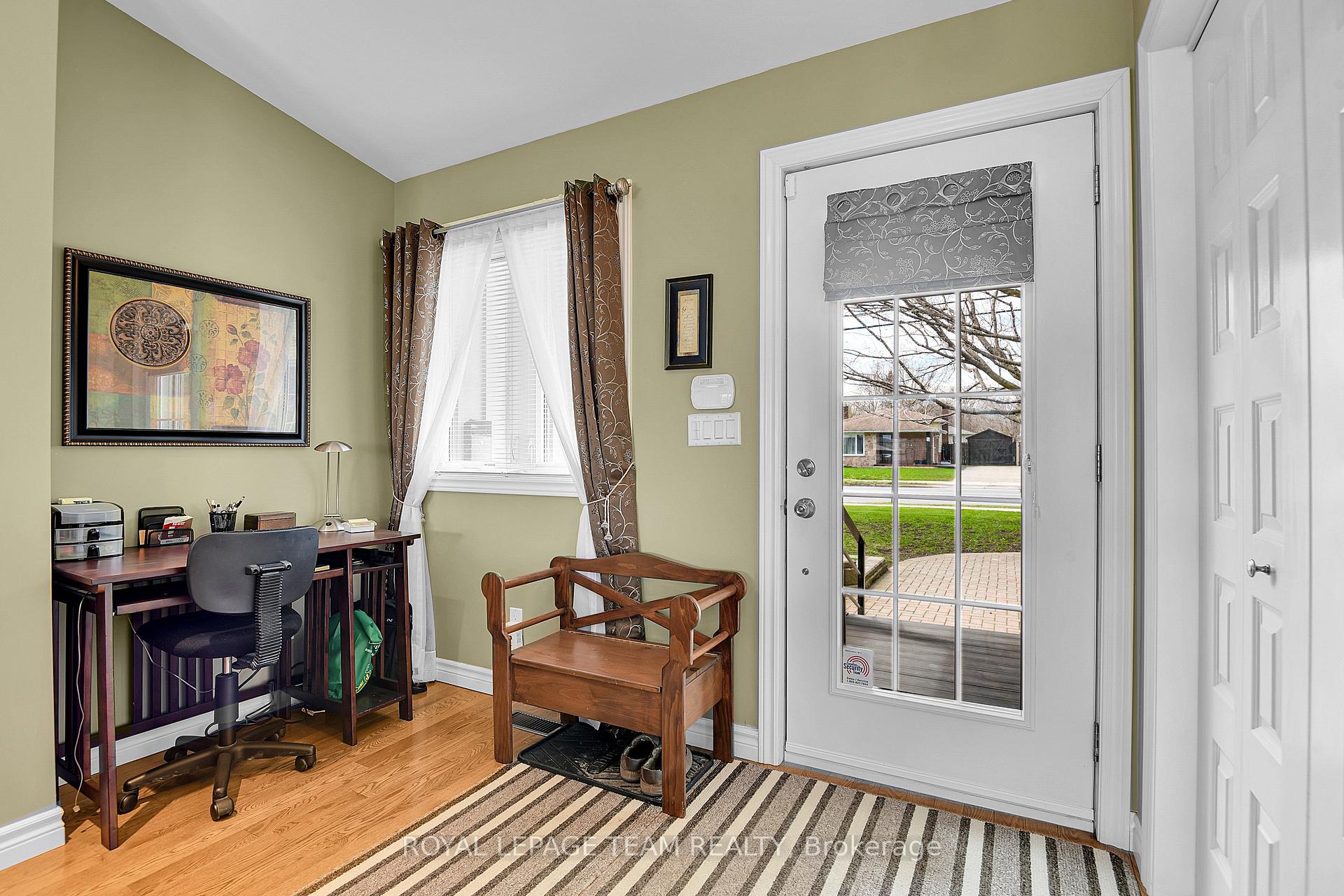 Photo 22 of 47 Windsor Drive, Brockville — HOMEH