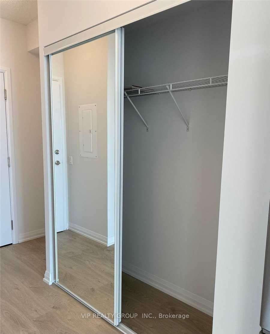 Photo 5 of Unit Lph18, 7895 Jane Street, Vaughan, Concord — HOMEH