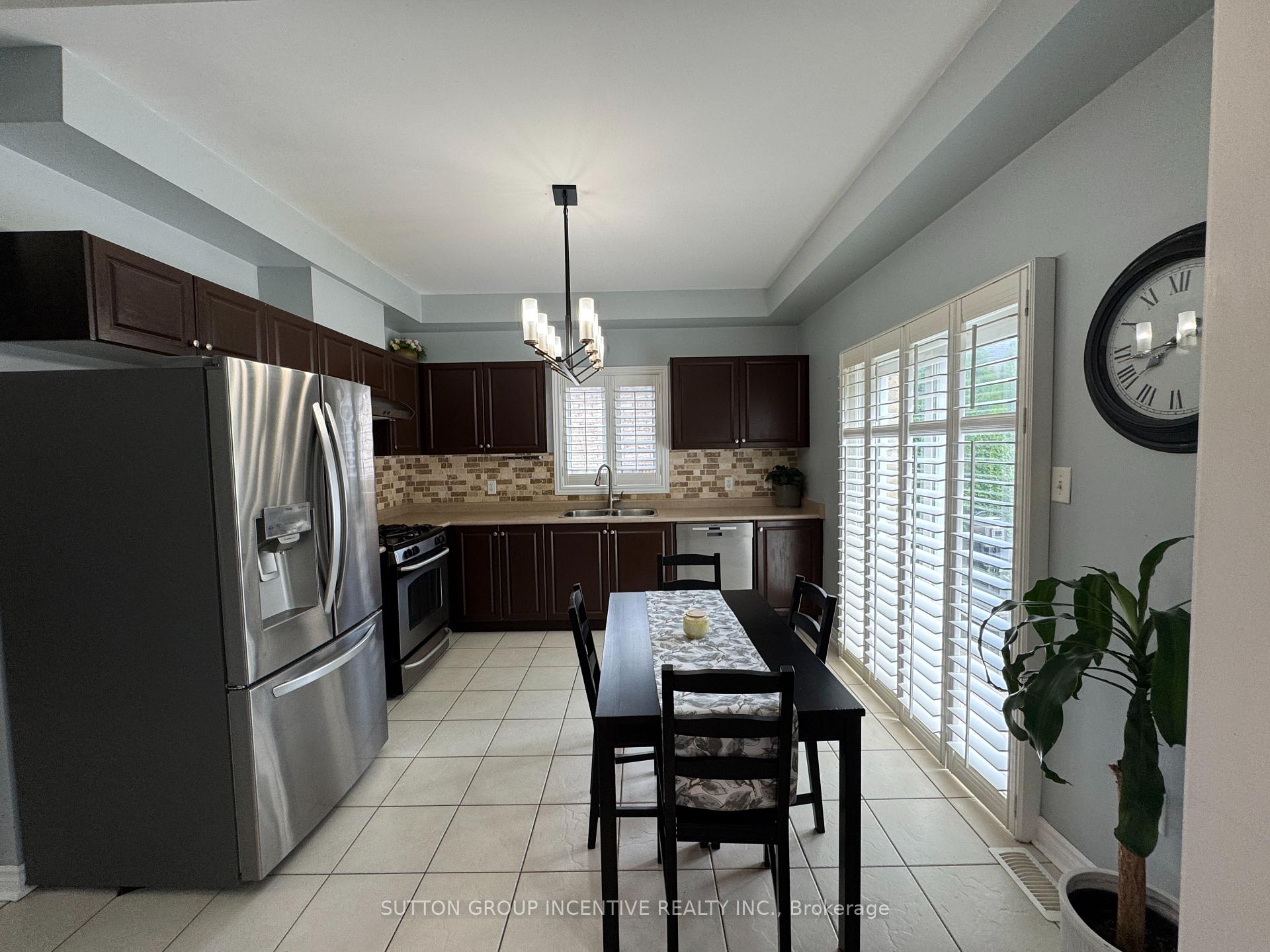 Photo 10 of 269 Country Lane, Barrie, Painswick South — HOMEH