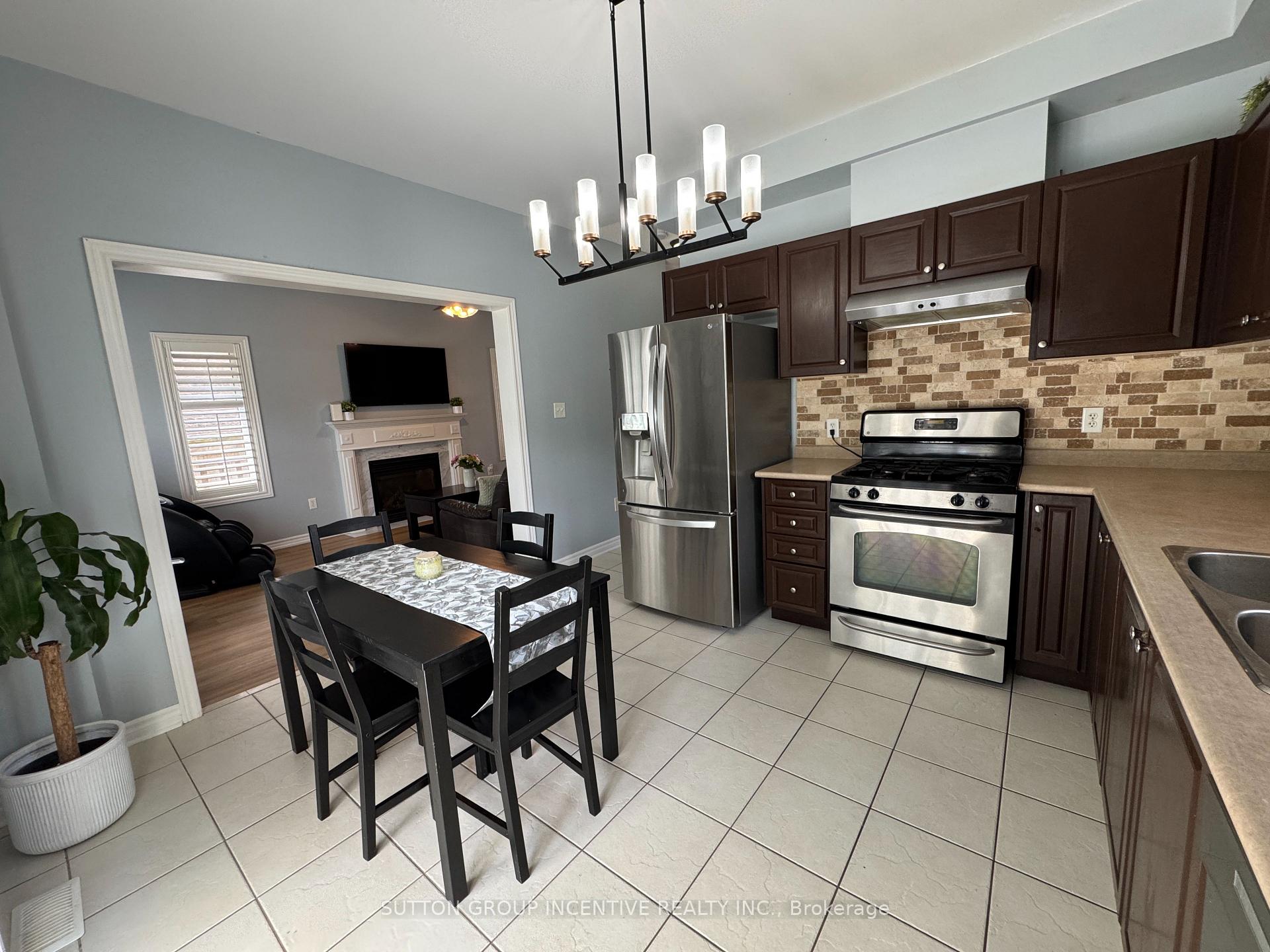 Photo 13 of 269 Country Lane, Barrie, Painswick South — HOMEH