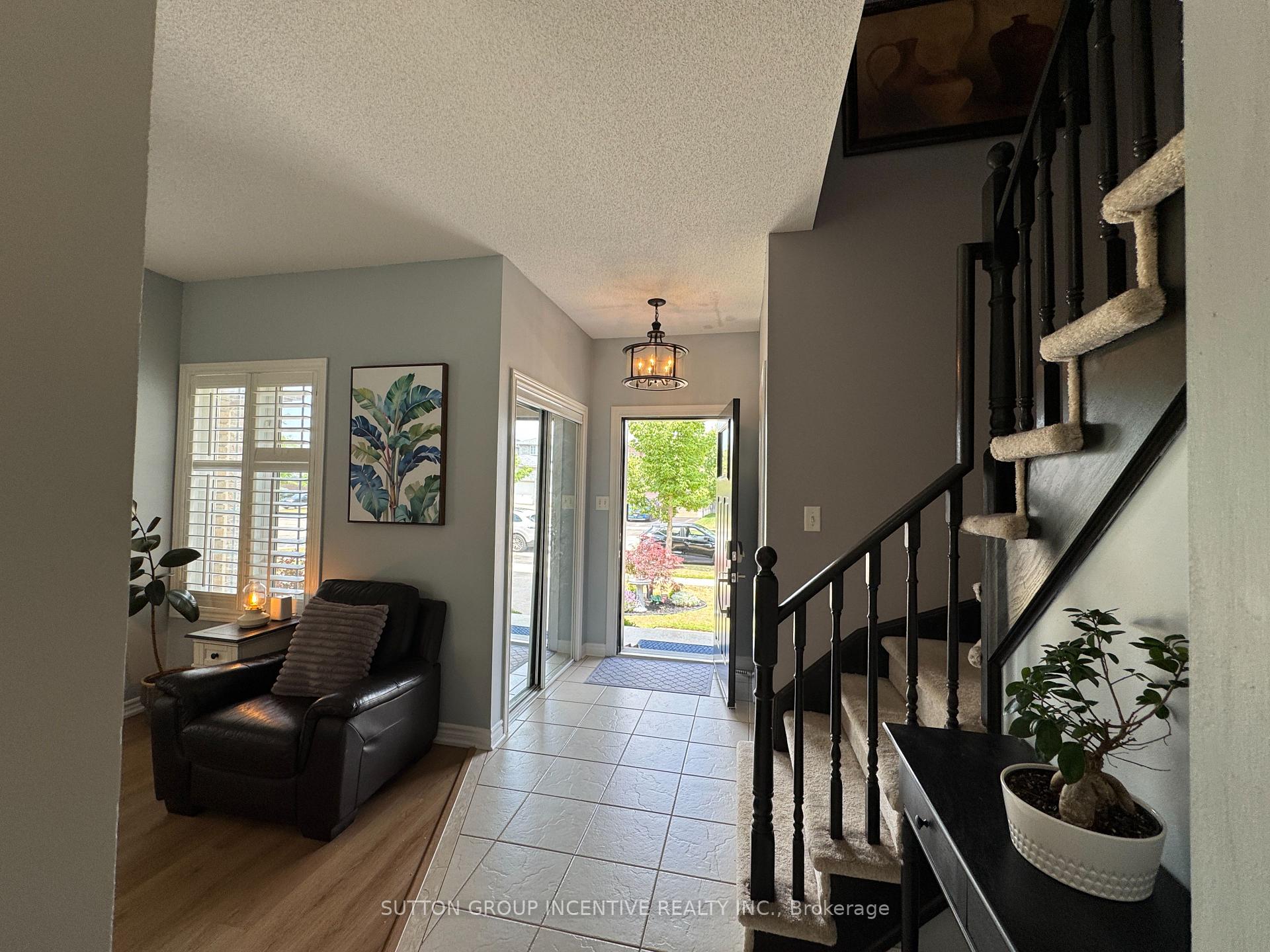 Photo 14 of 269 Country Lane, Barrie, Painswick South — HOMEH
