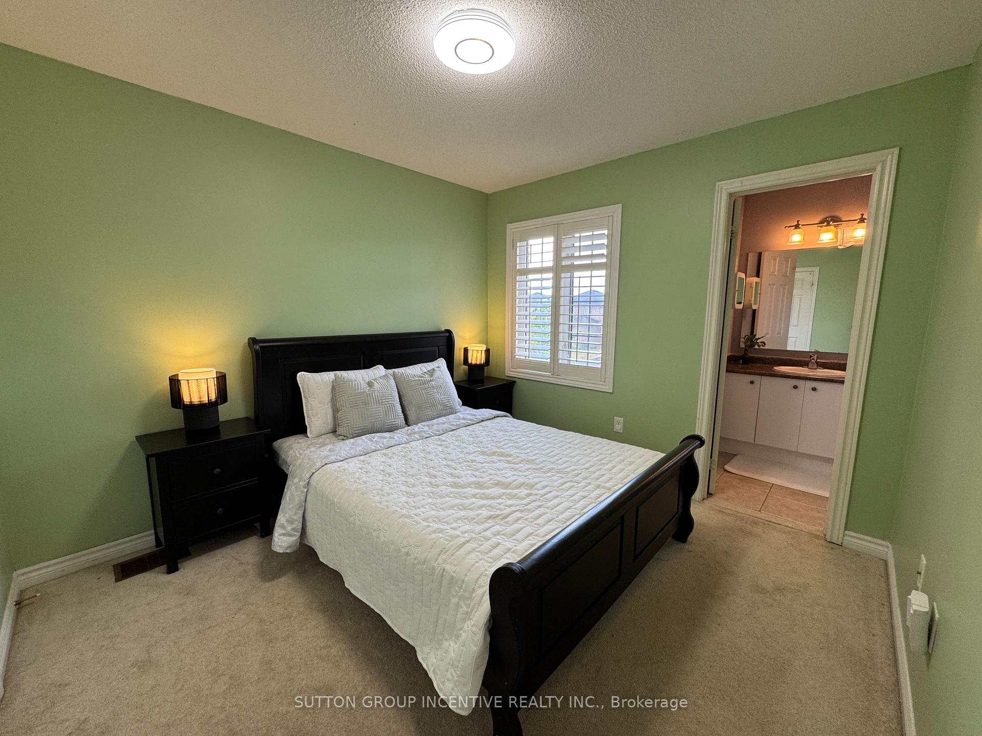 Photo 16 of 269 Country Lane, Barrie, Painswick South — HOMEH