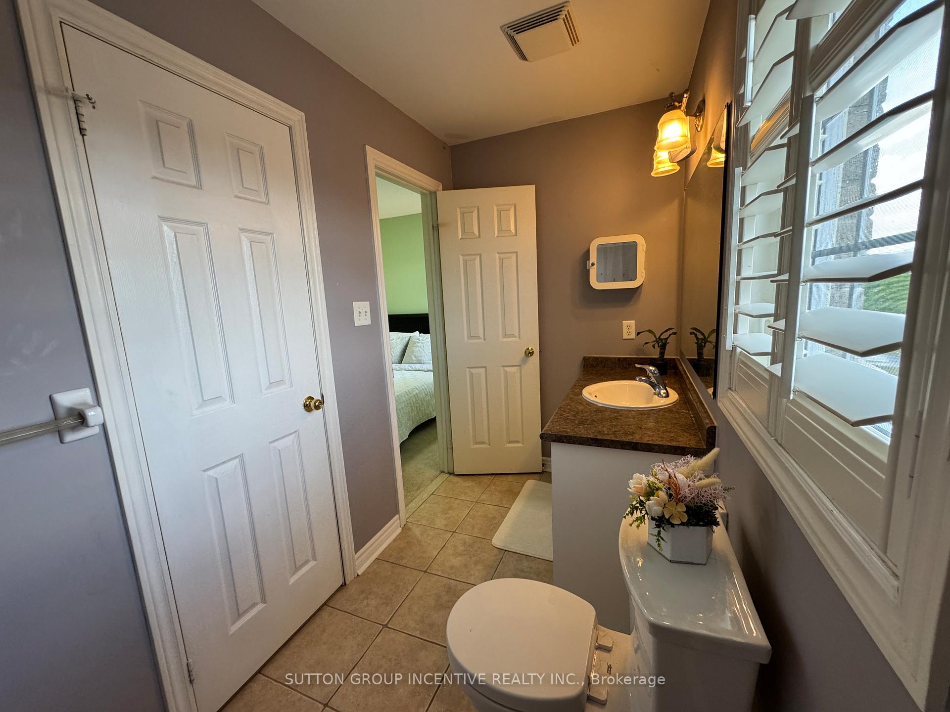 Photo 19 of 269 Country Lane, Barrie, Painswick South — HOMEH