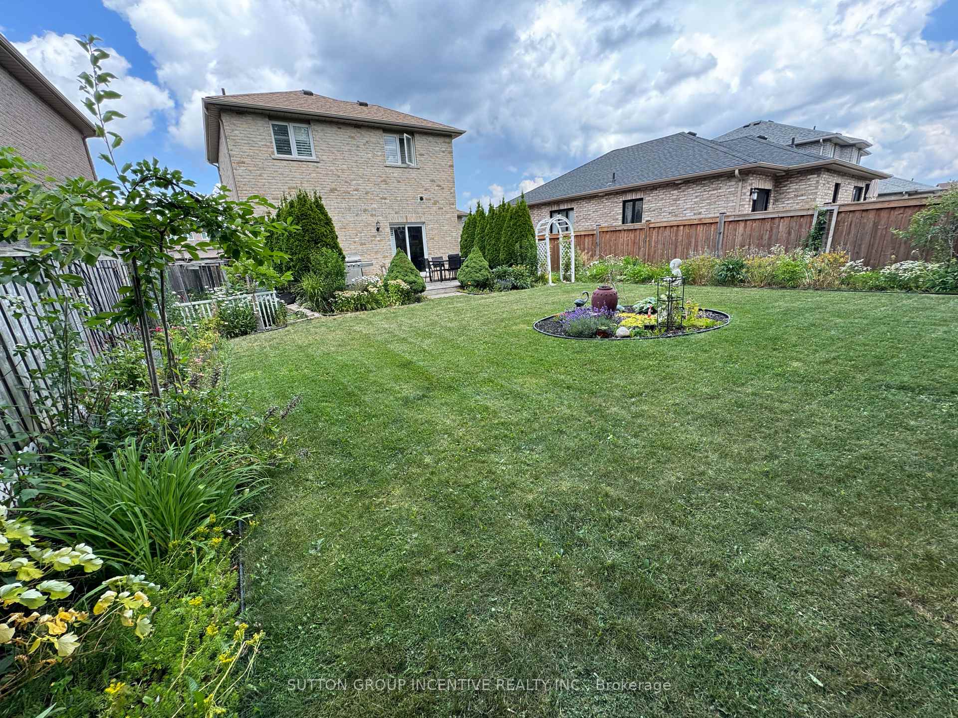 Photo 39 of 269 Country Lane, Barrie, Painswick South — HOMEH