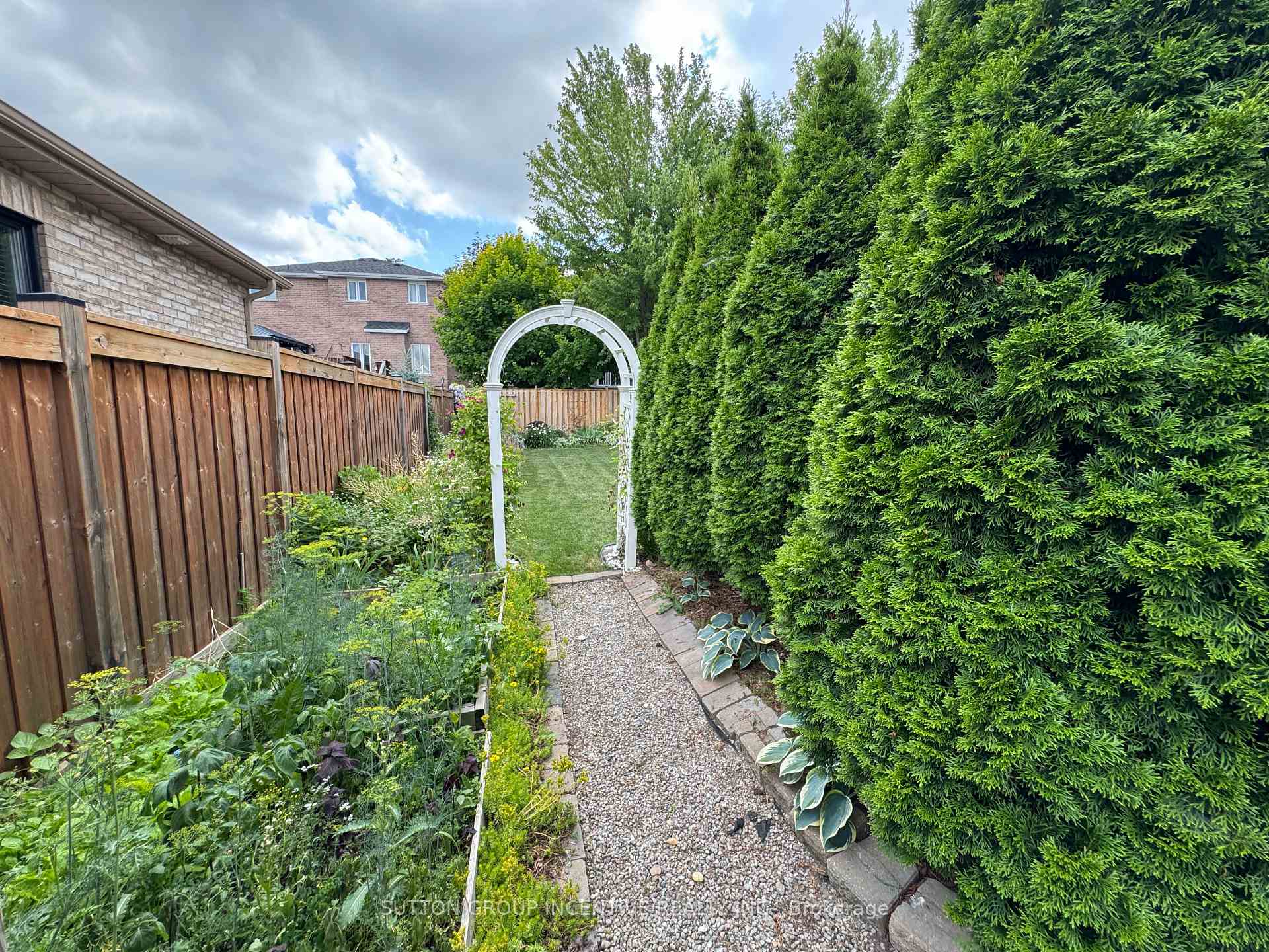 Photo 41 of 269 Country Lane, Barrie, Painswick South — HOMEH