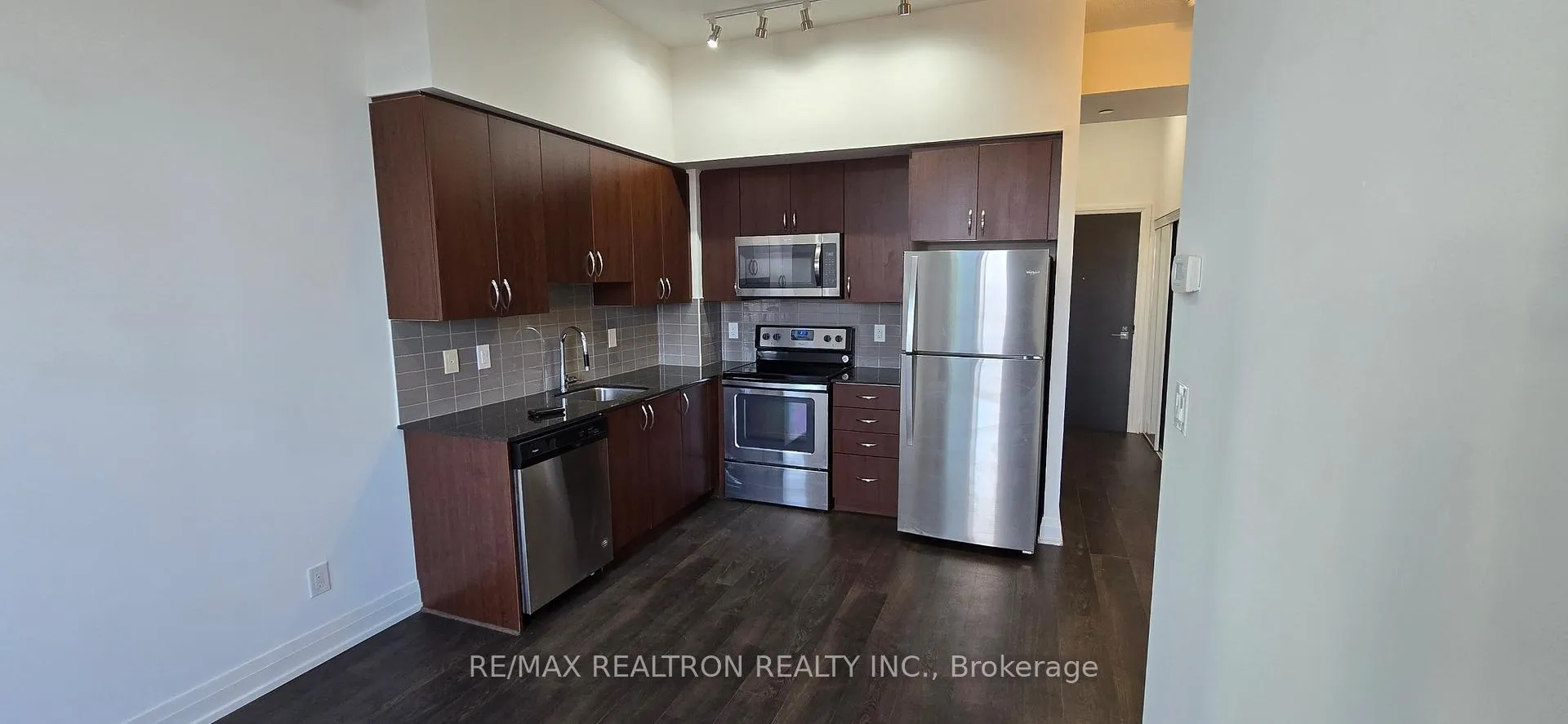 Photo 17 of Unit 310, 3700 Highway 7 Road W, Vaughan, Vaughan Corporate Centre — HOMEH