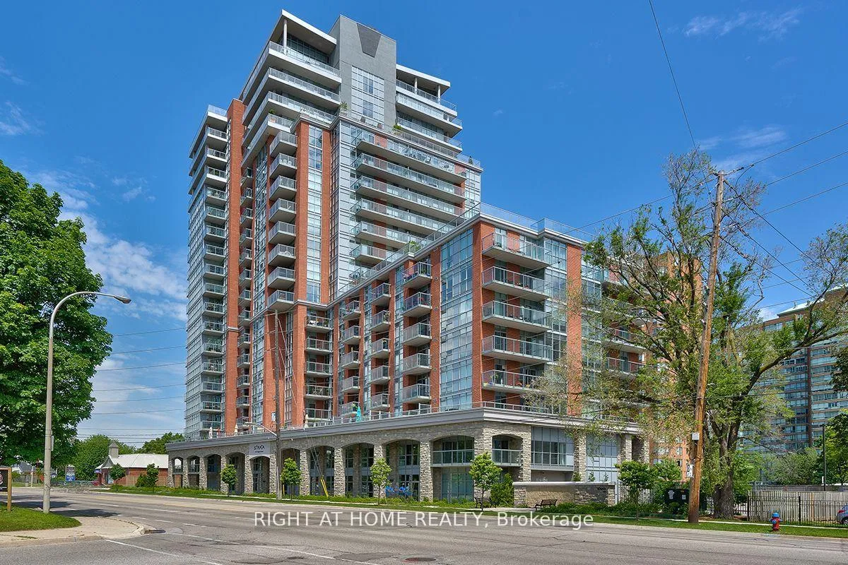 Front of Unit 1002, 551 Maple Avenue