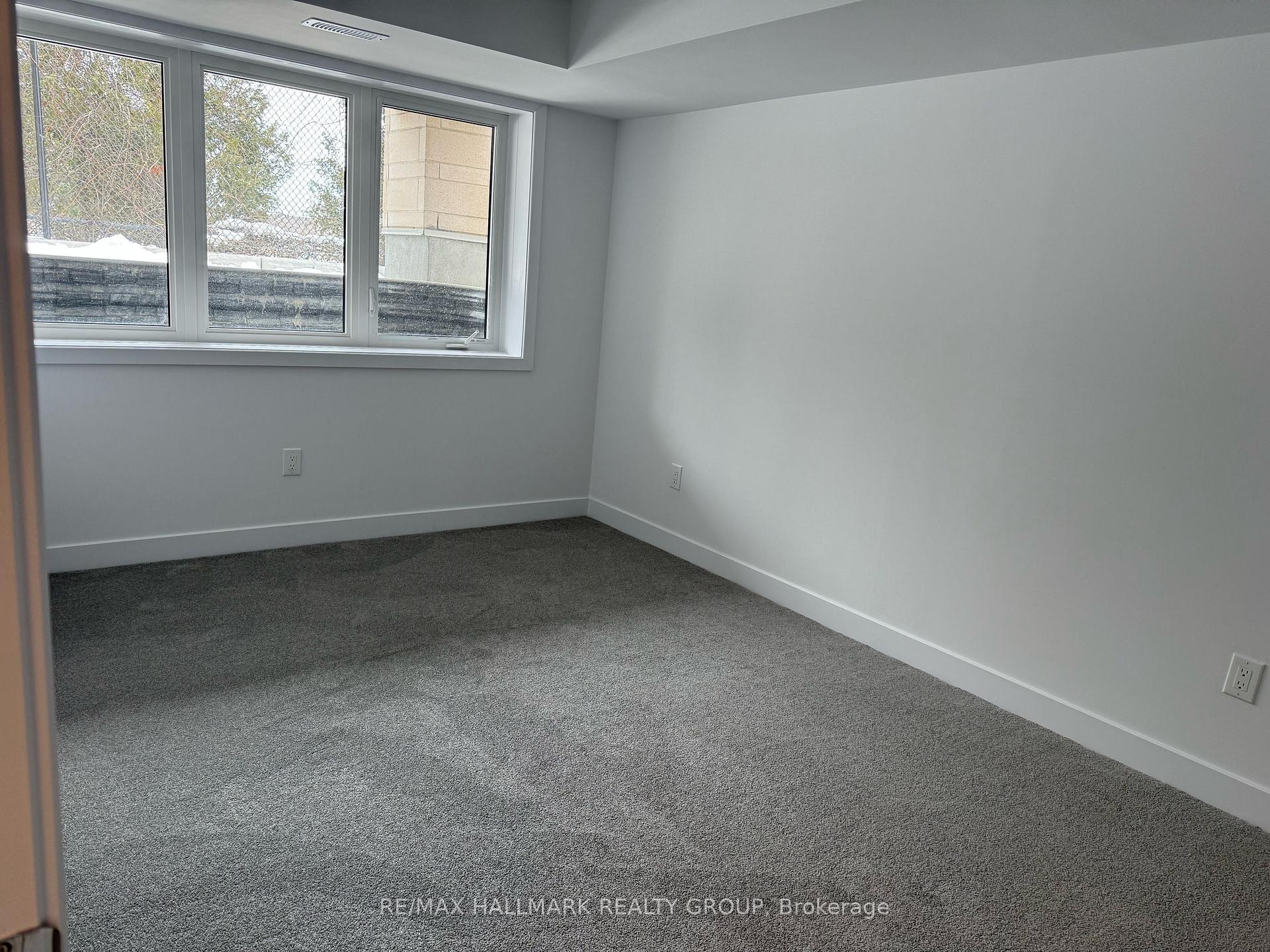 Photo 15 of 1017 Silhouette Private, Ottawa, Barrhaven - Cedargrove/Fraserdale — HOMEH