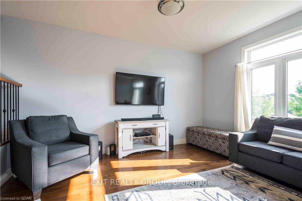 Photo 9 of 23 Scenic Drive, Belleville, Thurlow Ward — HOMEH