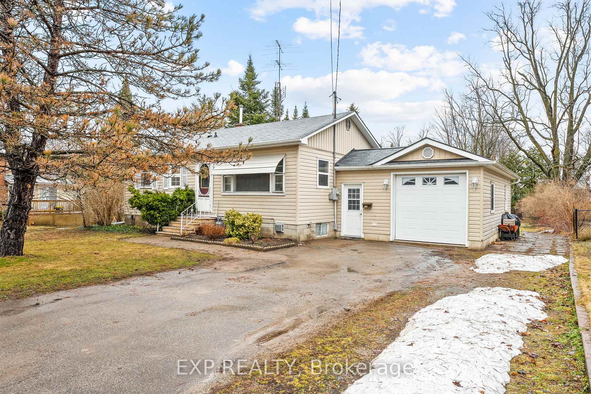 Photo 2 of 140 St John Street, Brock, Cannington — HOMEH