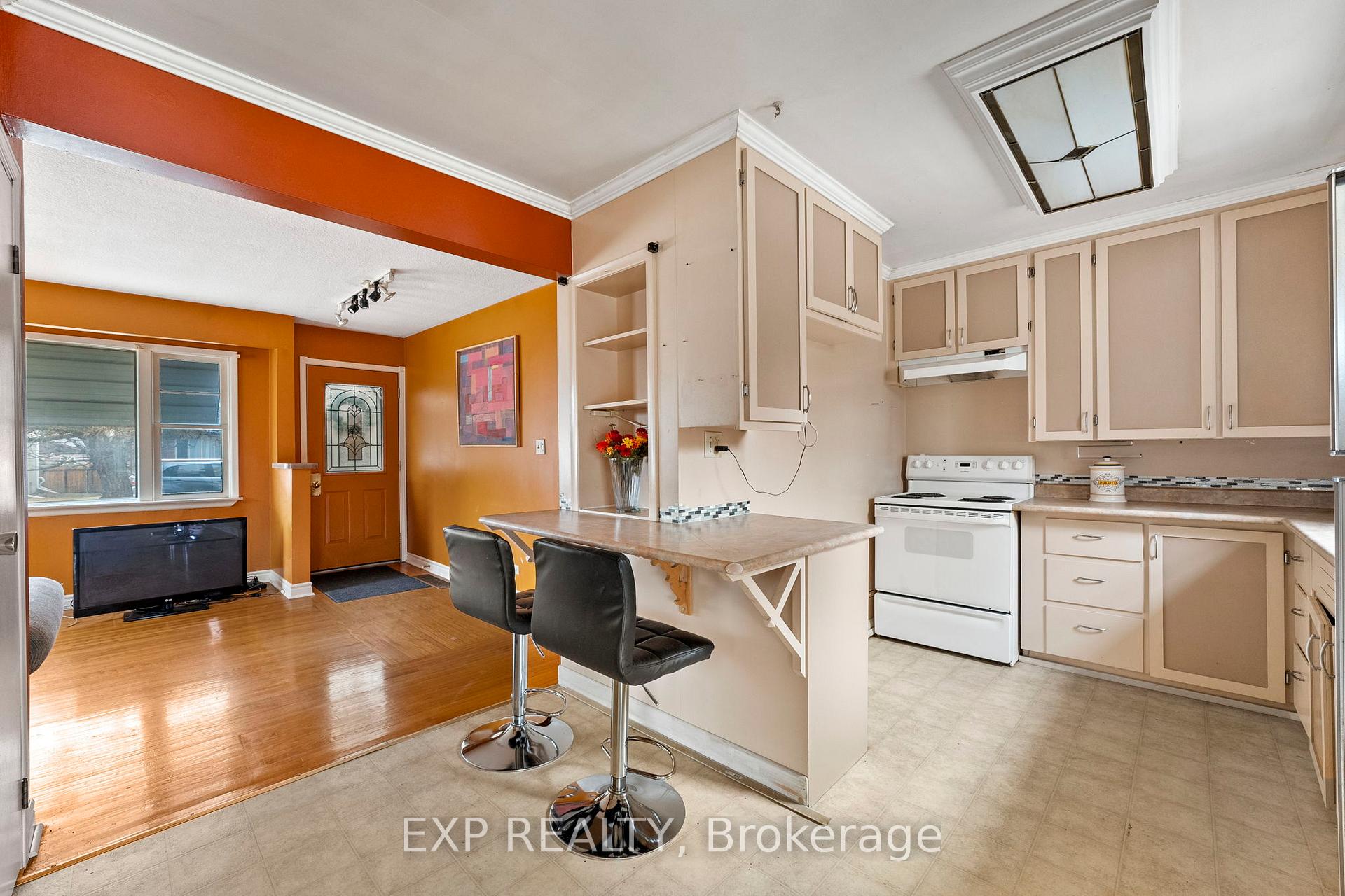 Photo 5 of 140 St John Street, Brock, Cannington — HOMEH