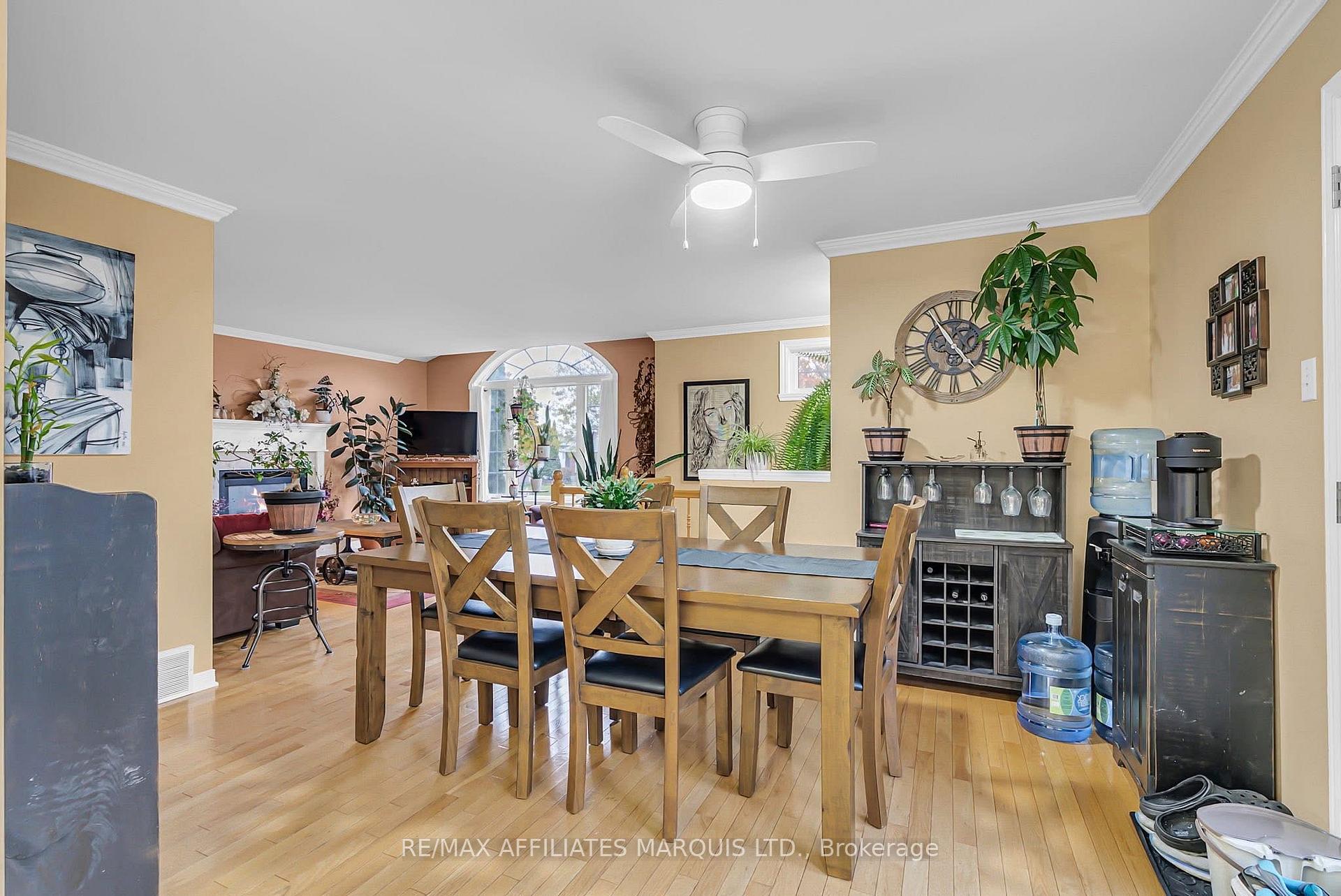 Photo 5 of 296 Northwoods Crescent, Cornwall — HOMEH