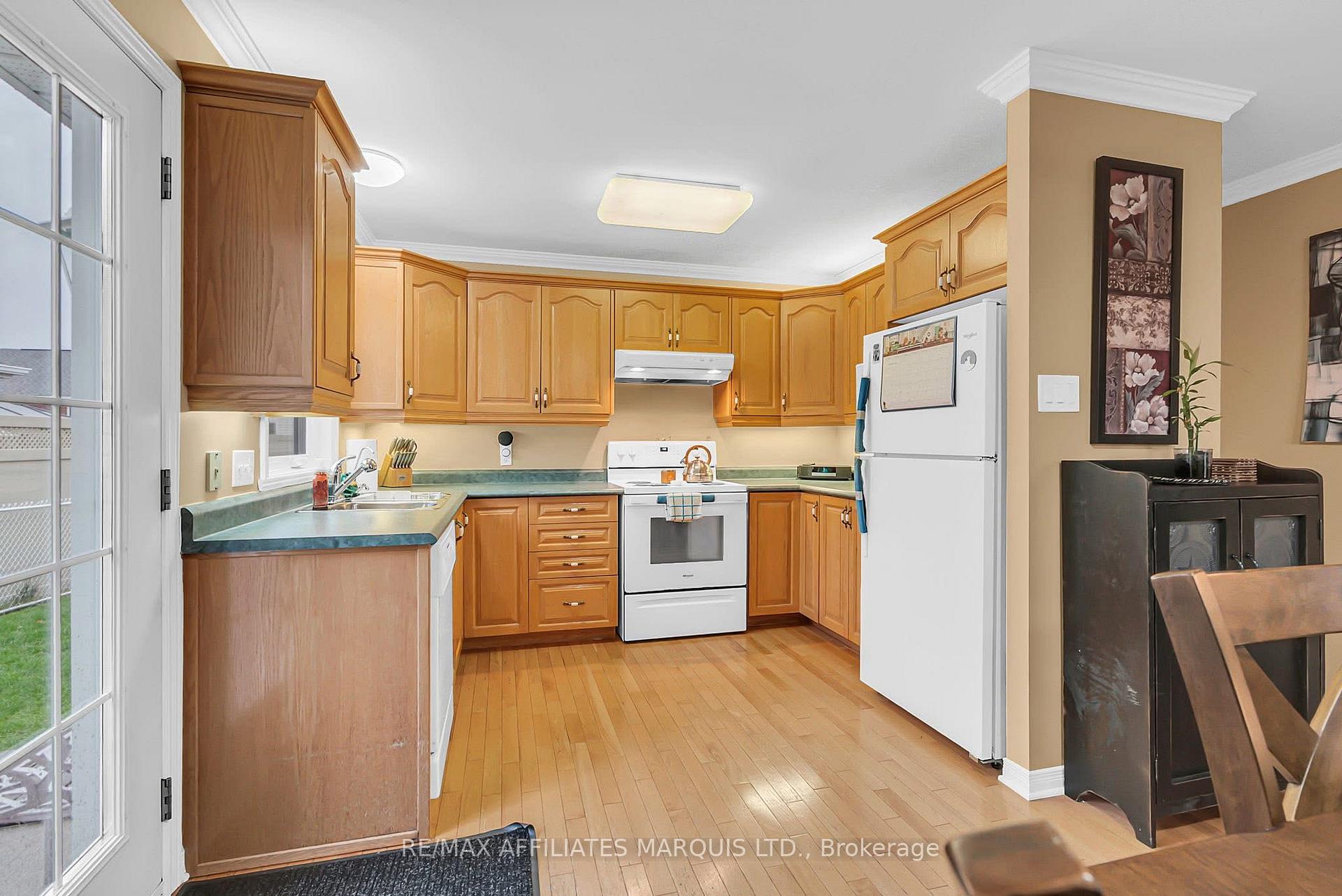 Photo 13 of 296 Northwoods Crescent, Cornwall — HOMEH