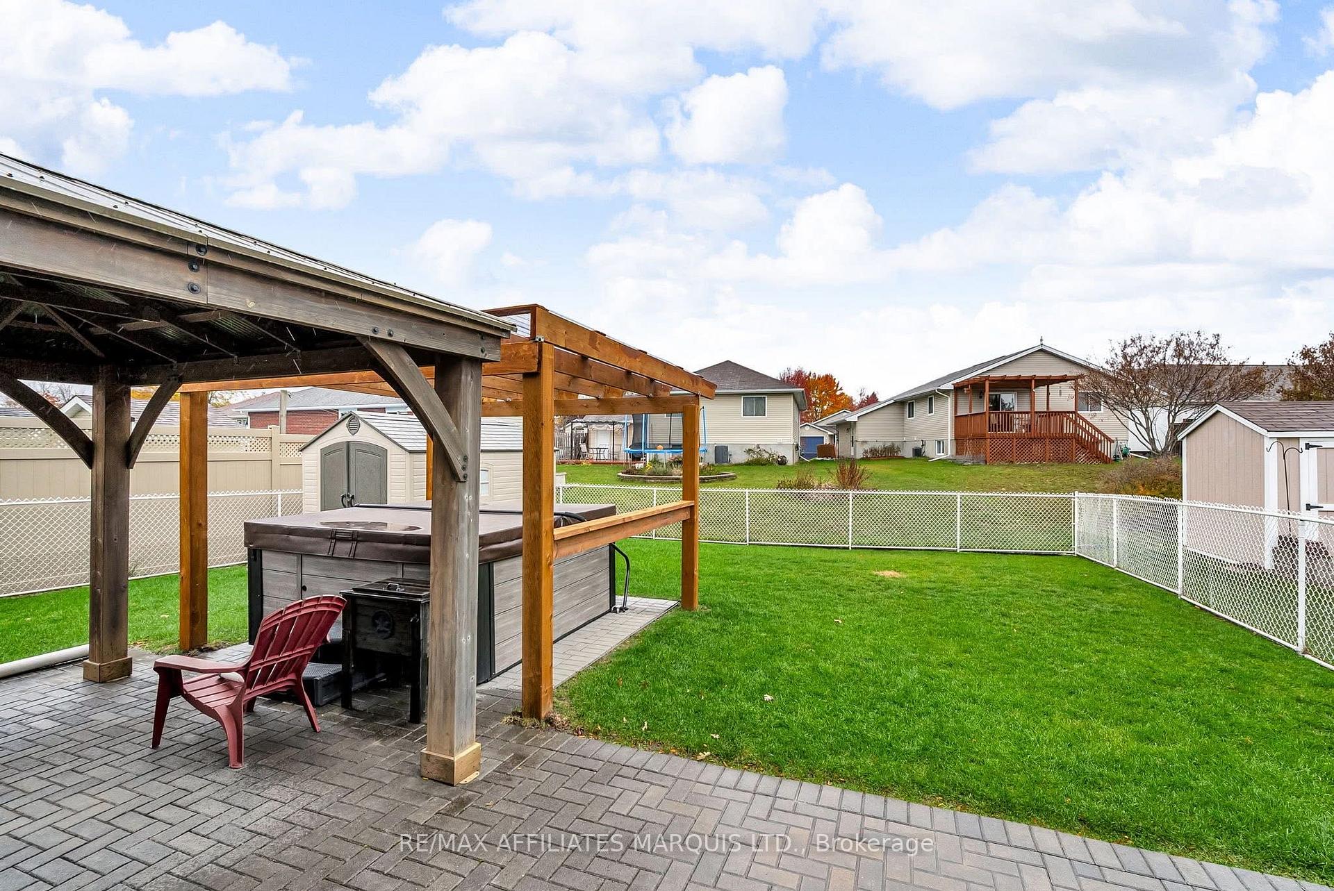 Photo 34 of 296 Northwoods Crescent, Cornwall — HOMEH