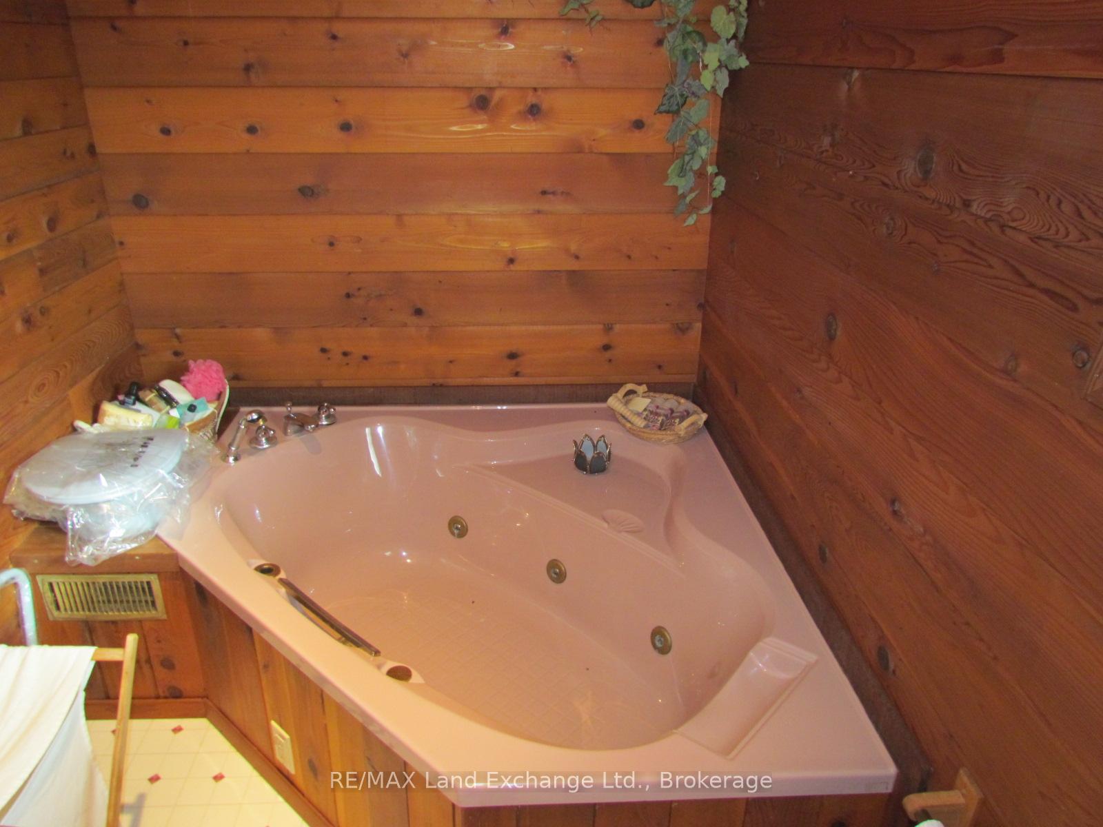 Photo 17 of 41073 Londesborough Rd 15, Central Huron, Hullett — HOMEH
