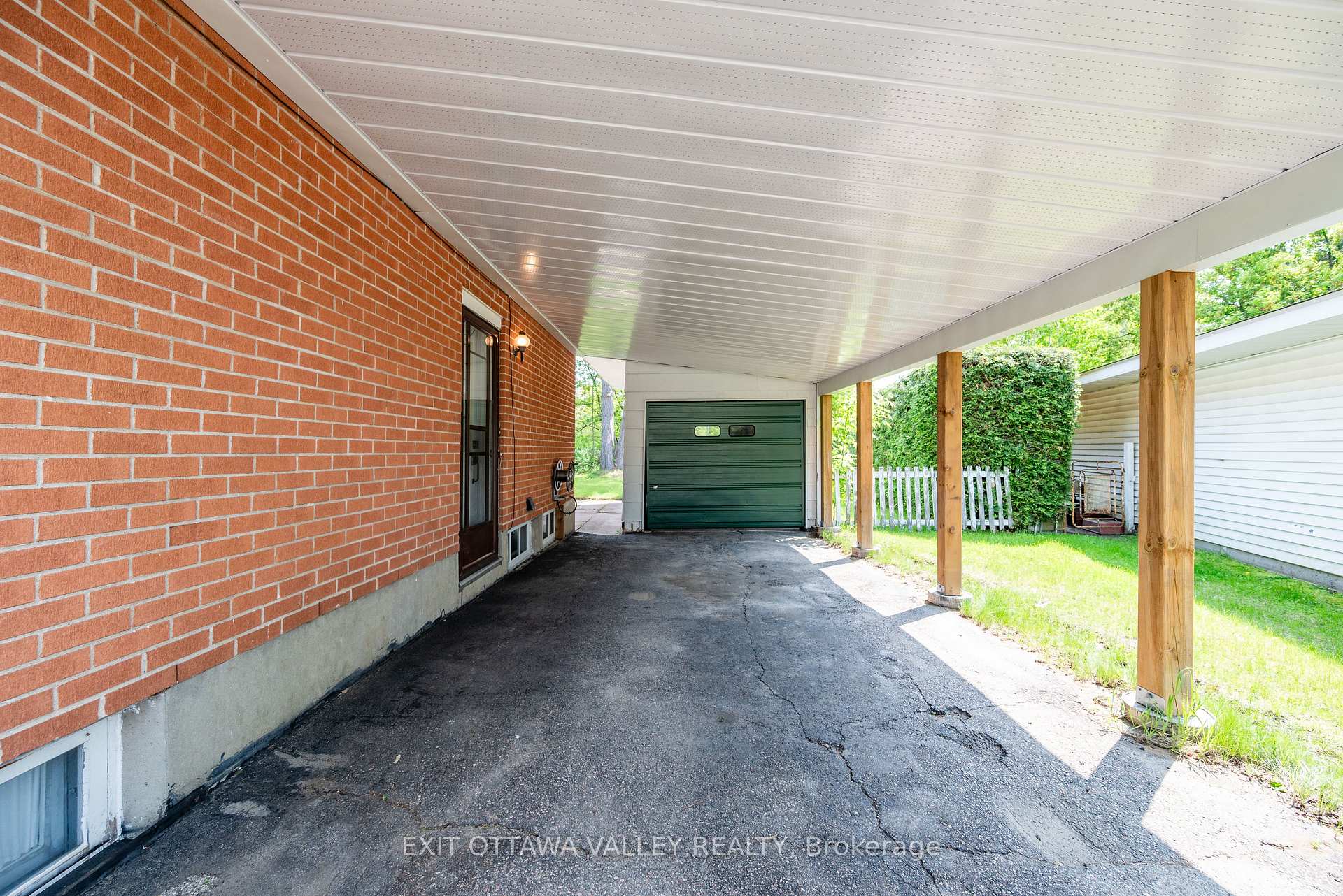 Photo 21 of 9 Claremount Road, Deep River — HOMEH