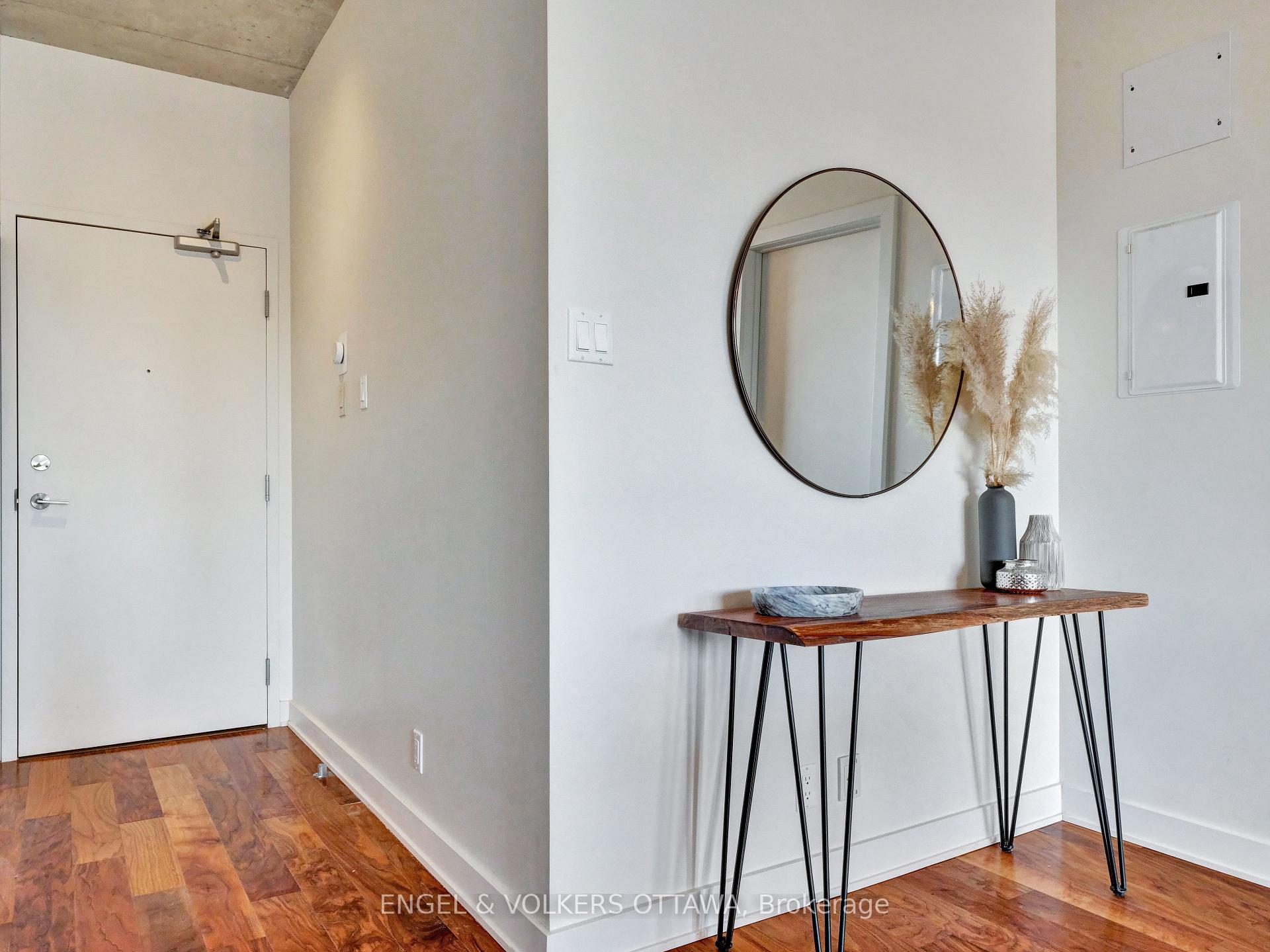 Photo 3 of Unit 516, 360 McLeod Street, Ottawa, Ottawa Centre — HOMEH