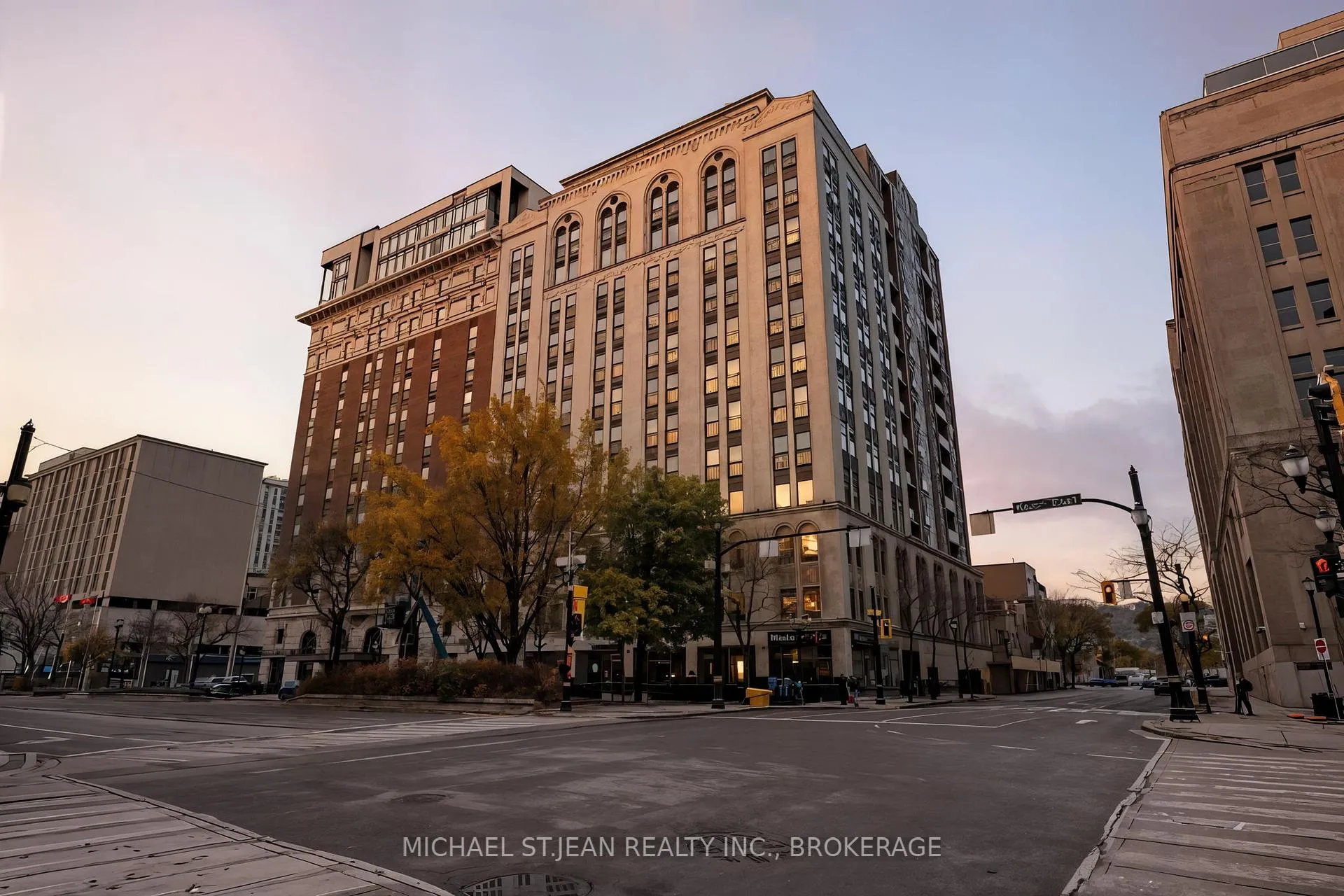 Photo 1 of Unit 916, 118 King Street E, Hamilton, Beasley — HOMEH