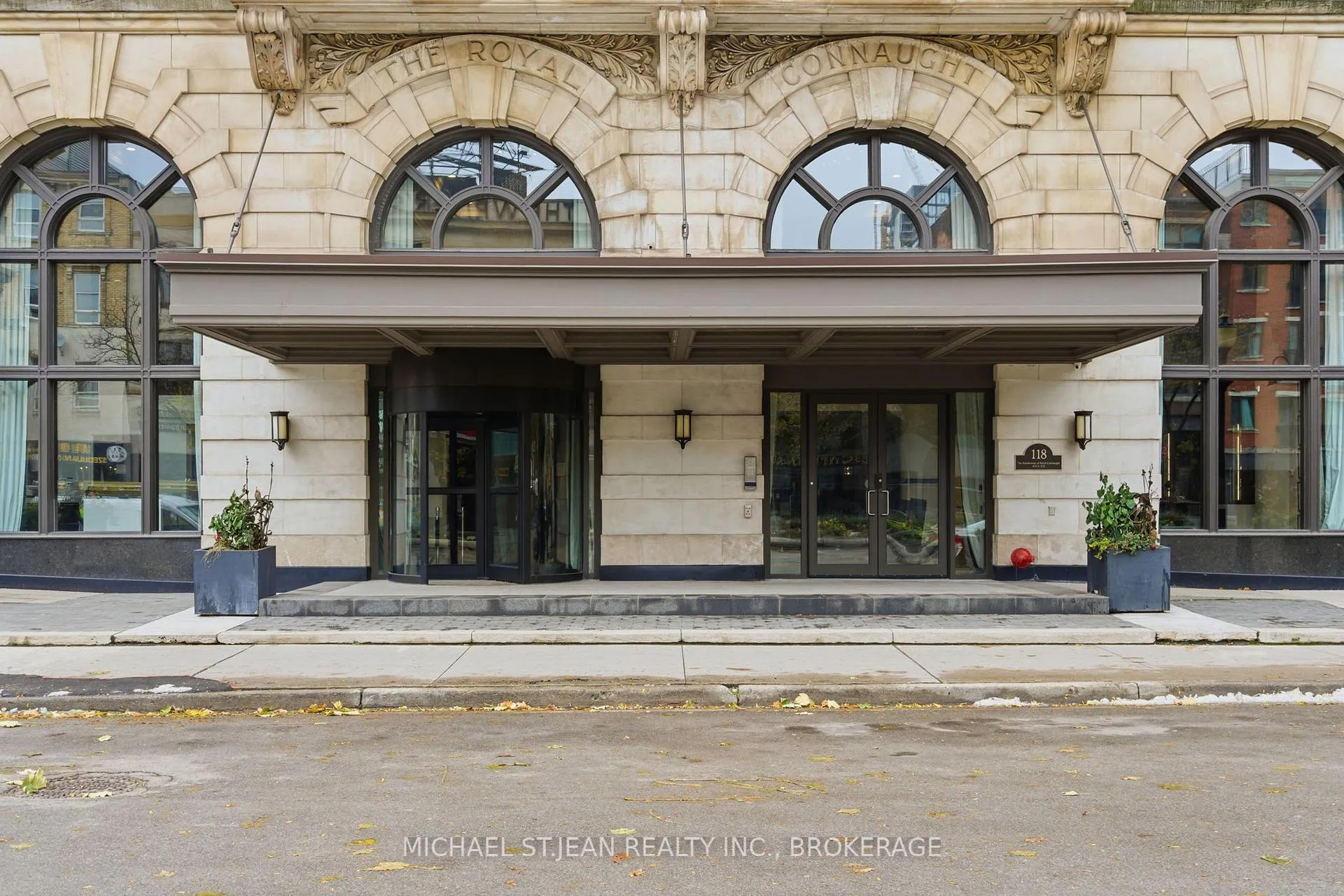 Photo 3 of Unit 916, 118 King Street E, Hamilton, Beasley — HOMEH