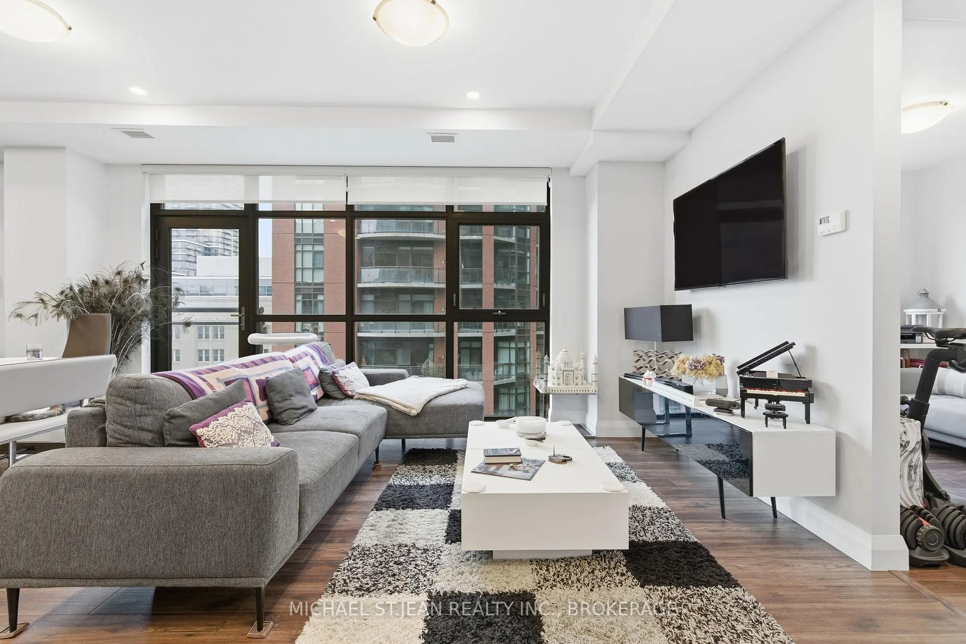 Photo 15 of Unit 916, 118 King Street E, Hamilton, Beasley — HOMEH