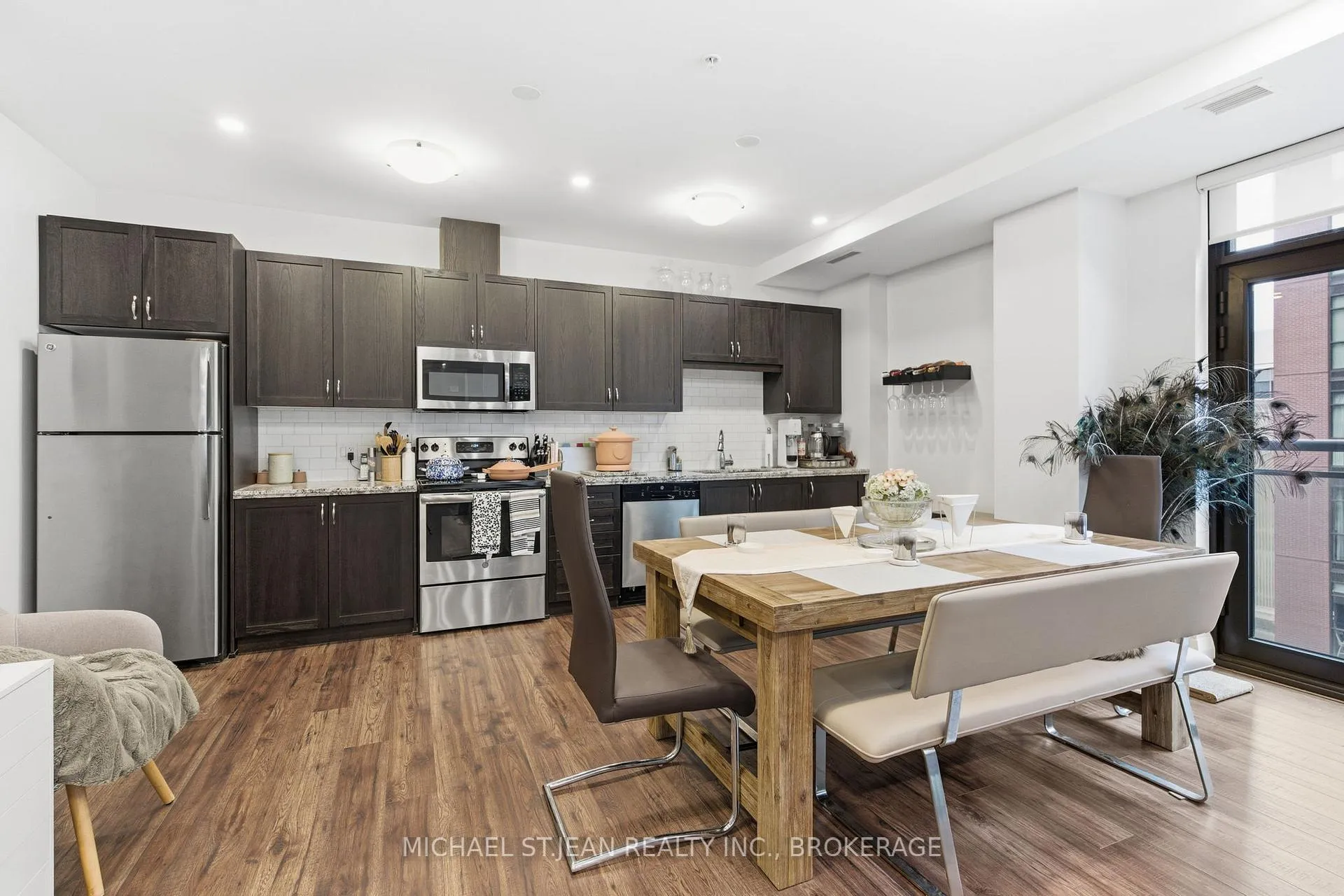 Photo 19 of Unit 916, 118 King Street E, Hamilton, Beasley — HOMEH