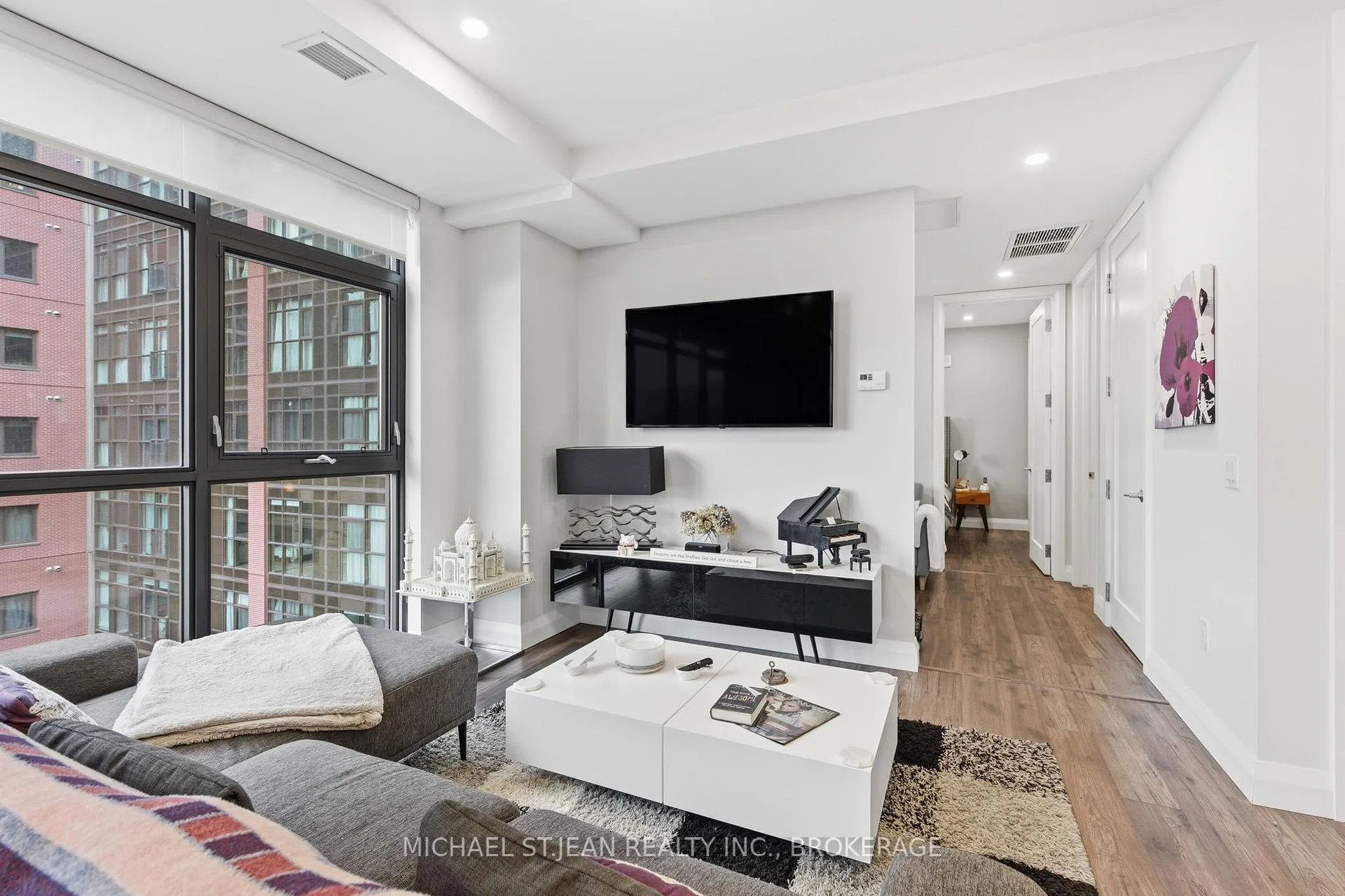 Photo 26 of Unit 916, 118 King Street E, Hamilton, Beasley — HOMEH