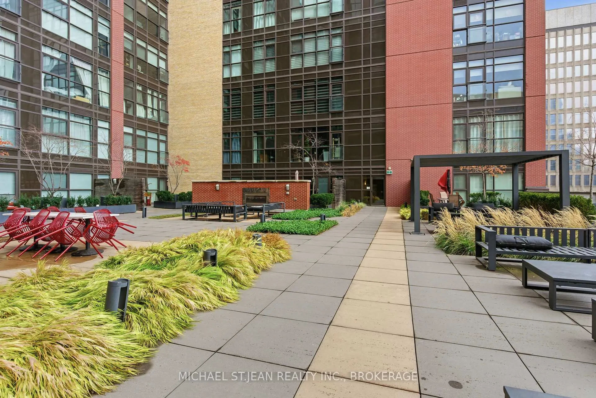 Photo 43 of Unit 916, 118 King Street E, Hamilton, Beasley — HOMEH