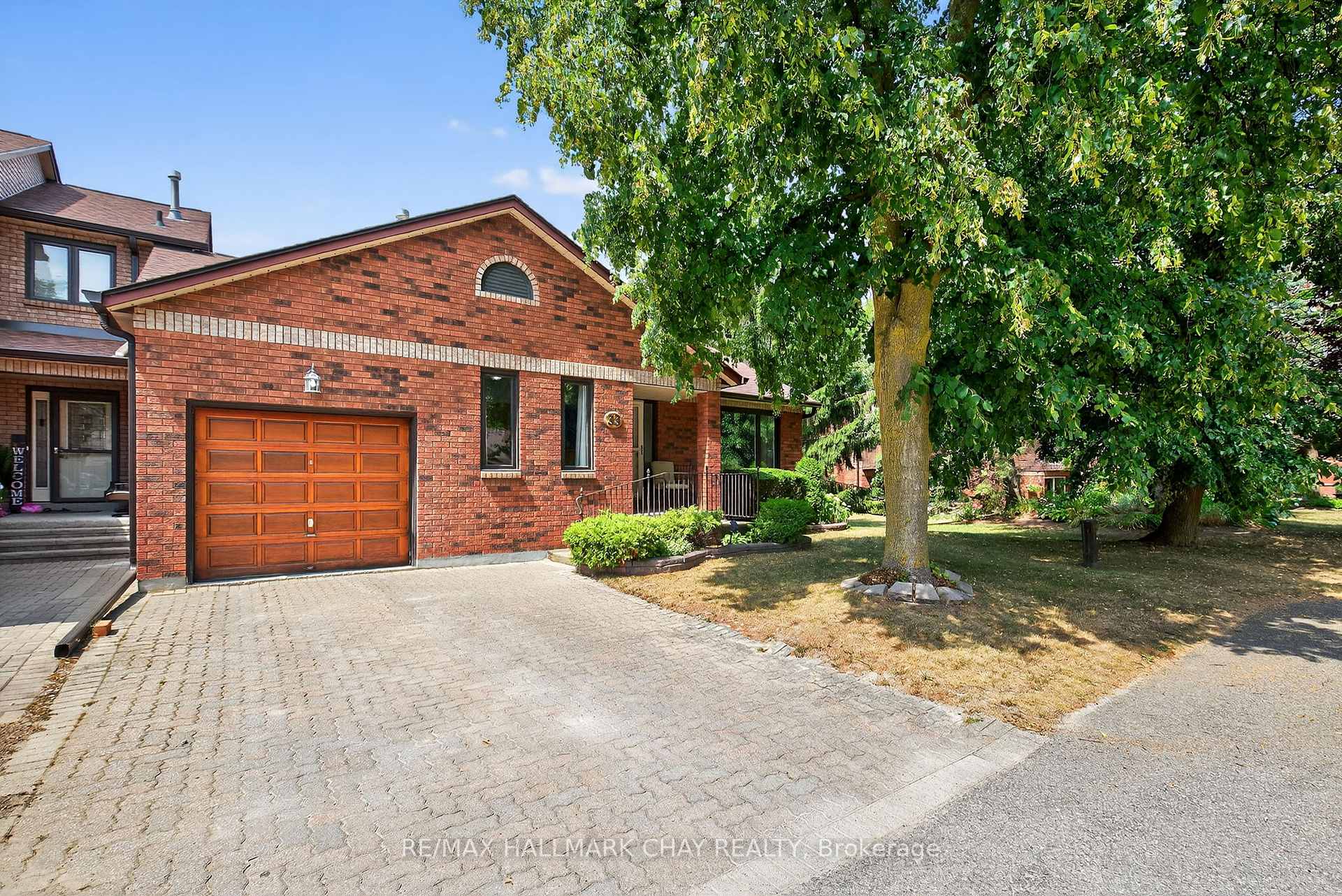Front of 33 Parkette Drive