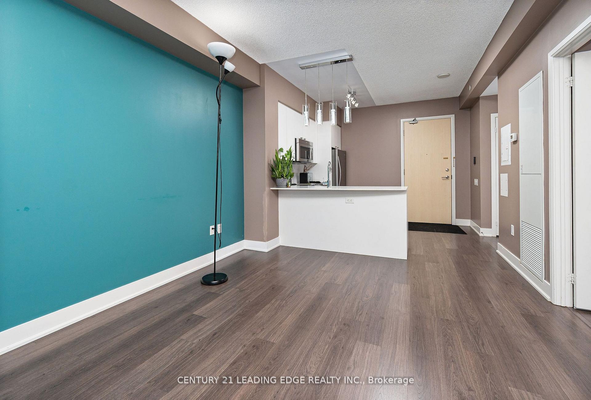 Photo 7 of Unit 506, 30 Roehampton Avenue, Toronto, Mount Pleasant West — HOMEH