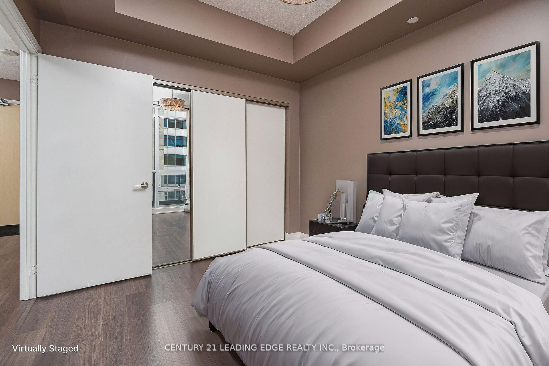 Photo 13 of Unit 506, 30 Roehampton Avenue, Toronto, Mount Pleasant West — HOMEH