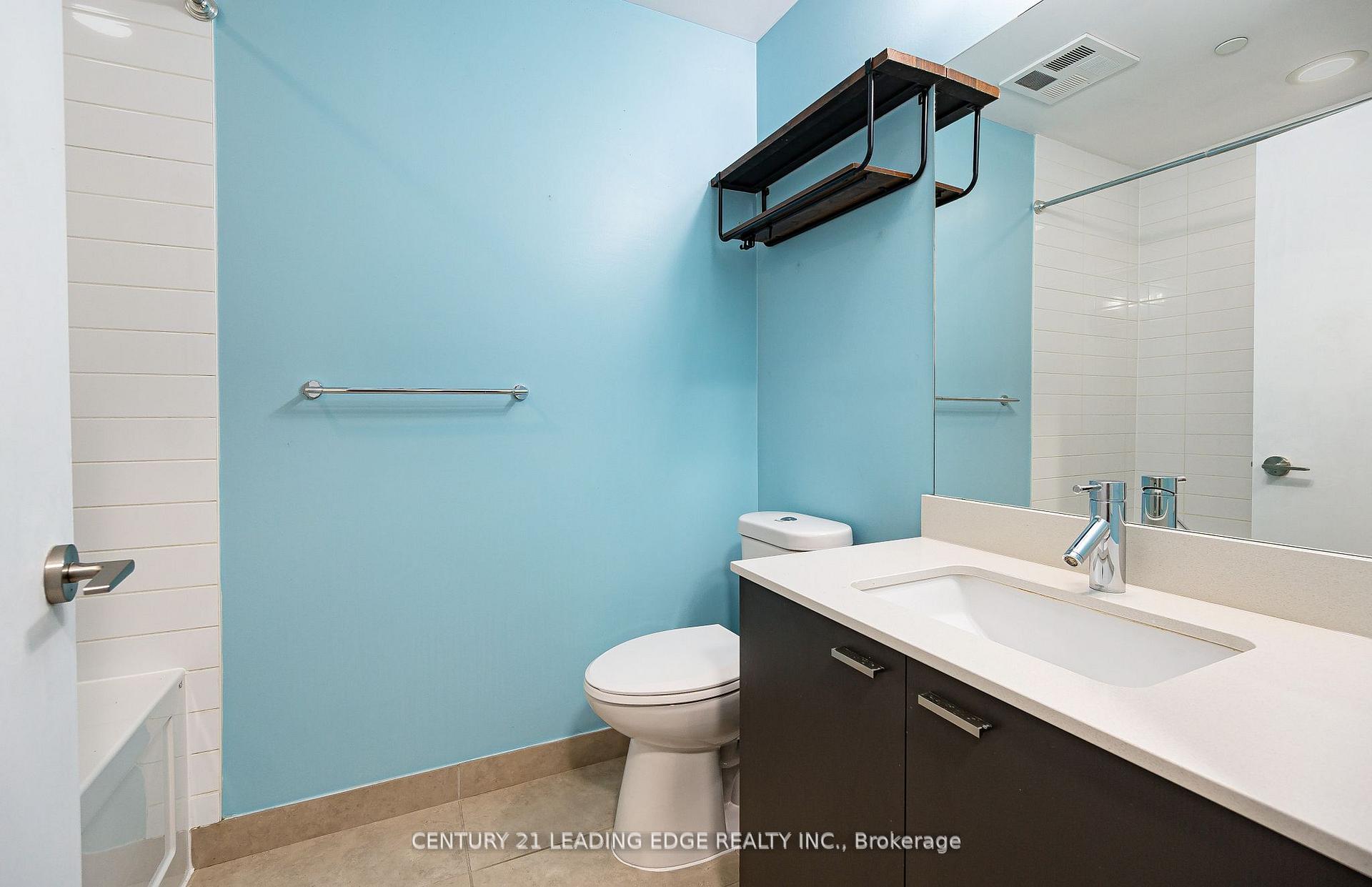 Photo 15 of Unit 506, 30 Roehampton Avenue, Toronto, Mount Pleasant West — HOMEH