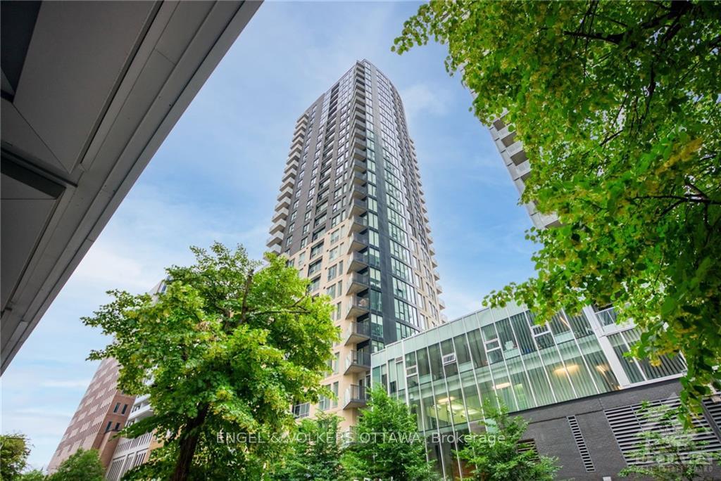 Front of Unit 905, 40 Nepean Street