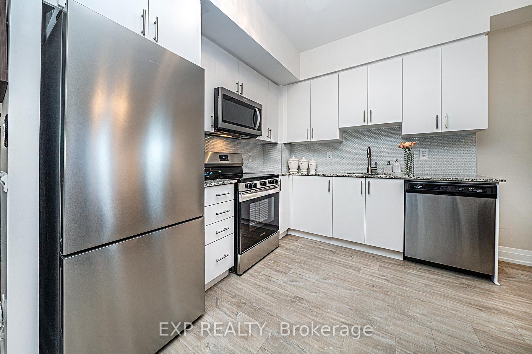 Photo 9 of Unit 606, 3600 Highway 7 W, Vaughan, East Woodbridge — HOMEH