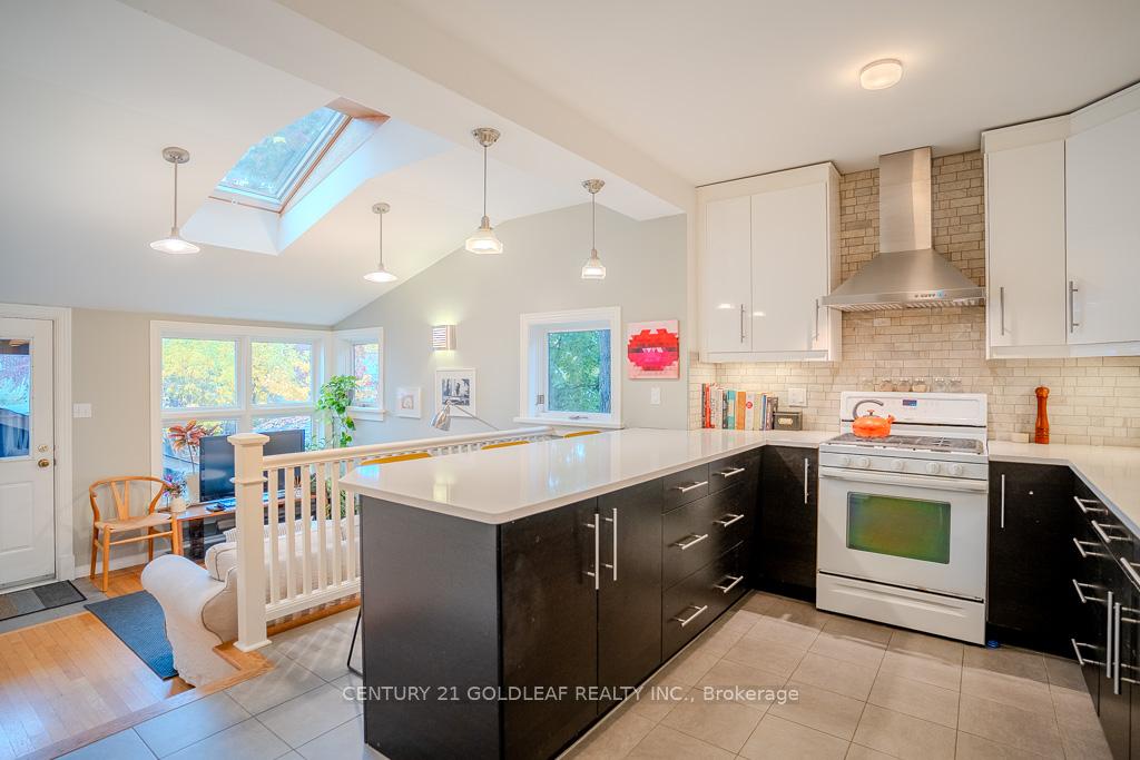 Photo 13 of 65 Rosemere Avenue, Ottawa, Ottawa East — HOMEH