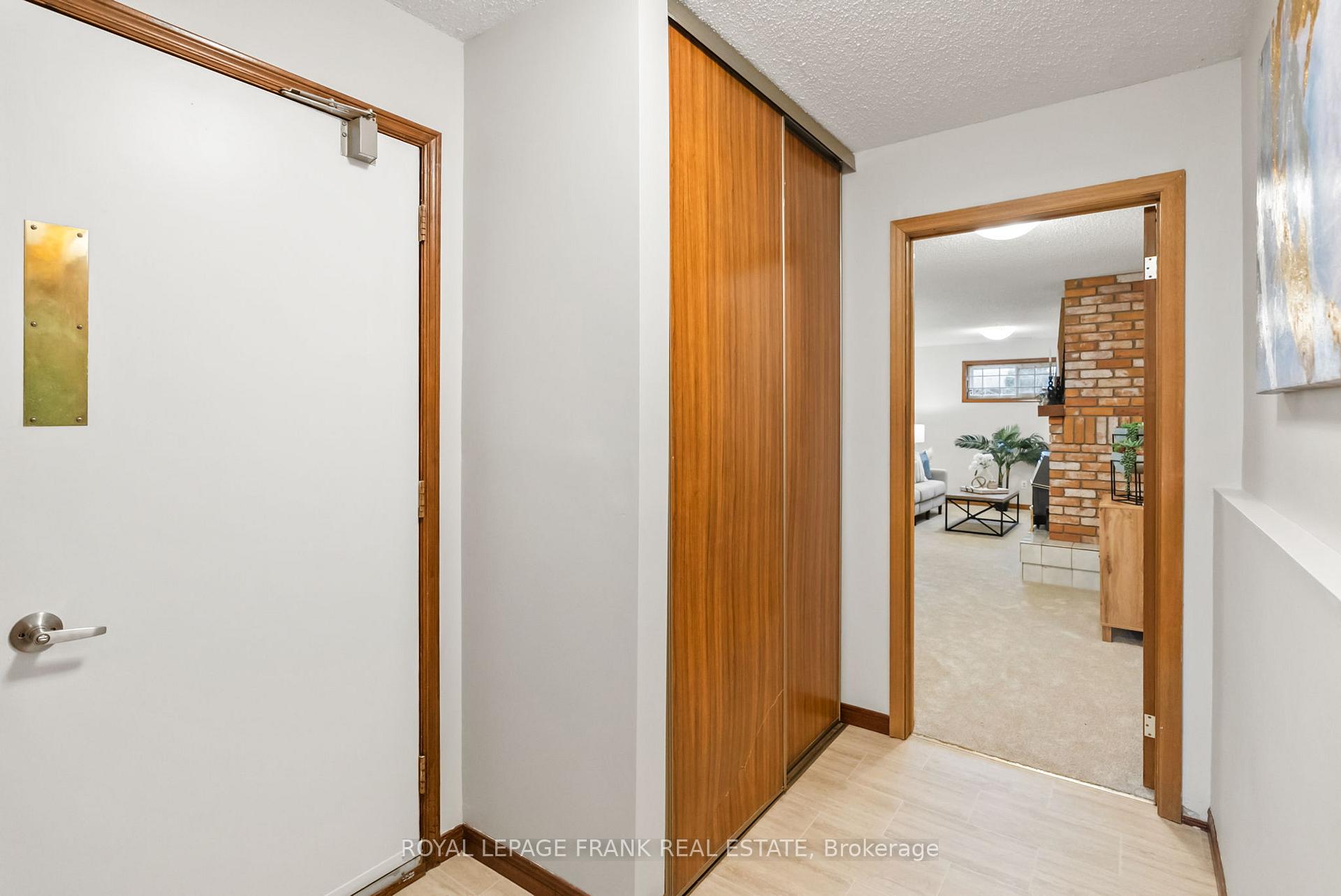 Photo 24 of 13 Mcfeeters Crescent, Clarington, Bowmanville — HOMEH