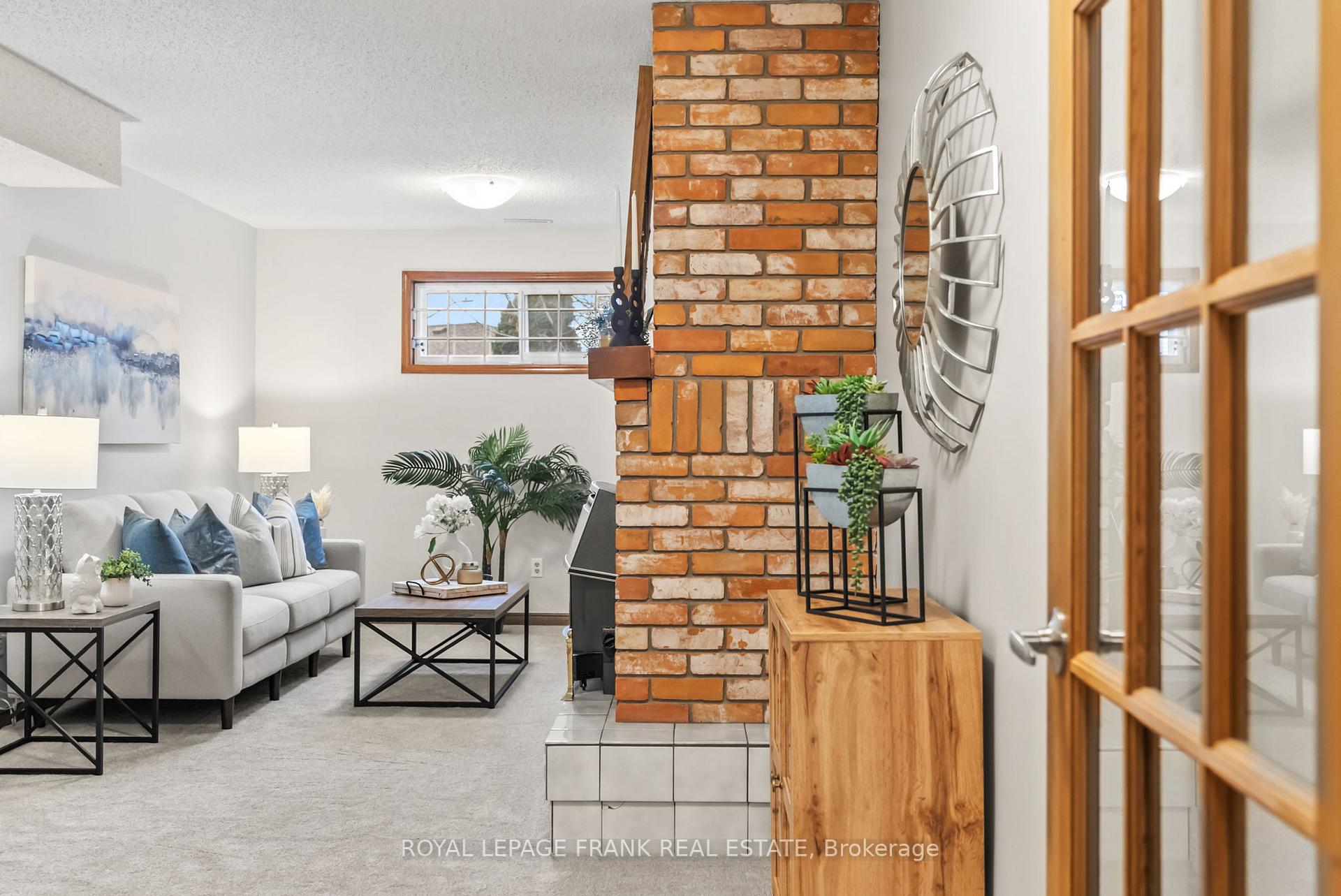 Photo 25 of 13 Mcfeeters Crescent, Clarington, Bowmanville — HOMEH