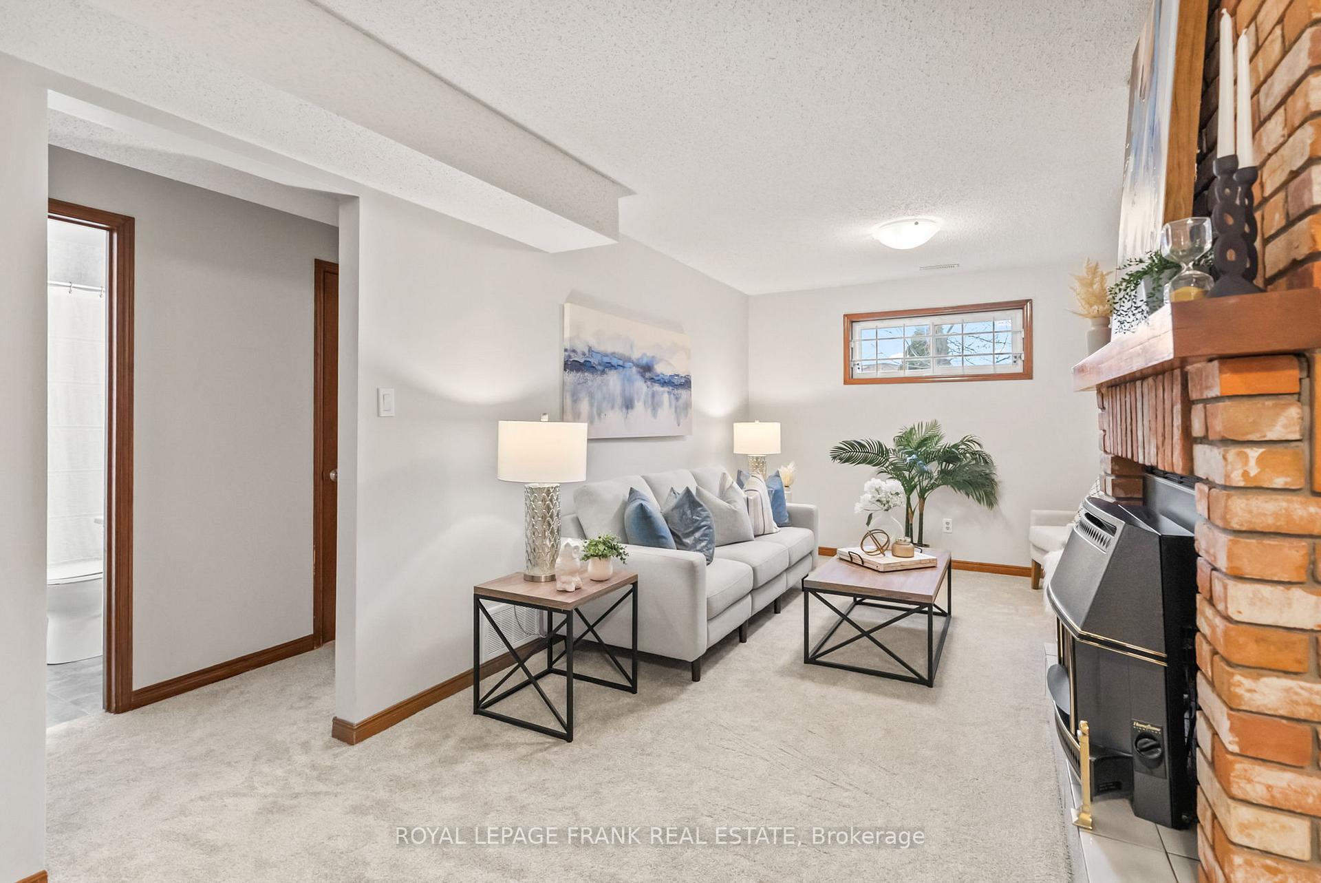 Photo 26 of 13 Mcfeeters Crescent, Clarington, Bowmanville — HOMEH