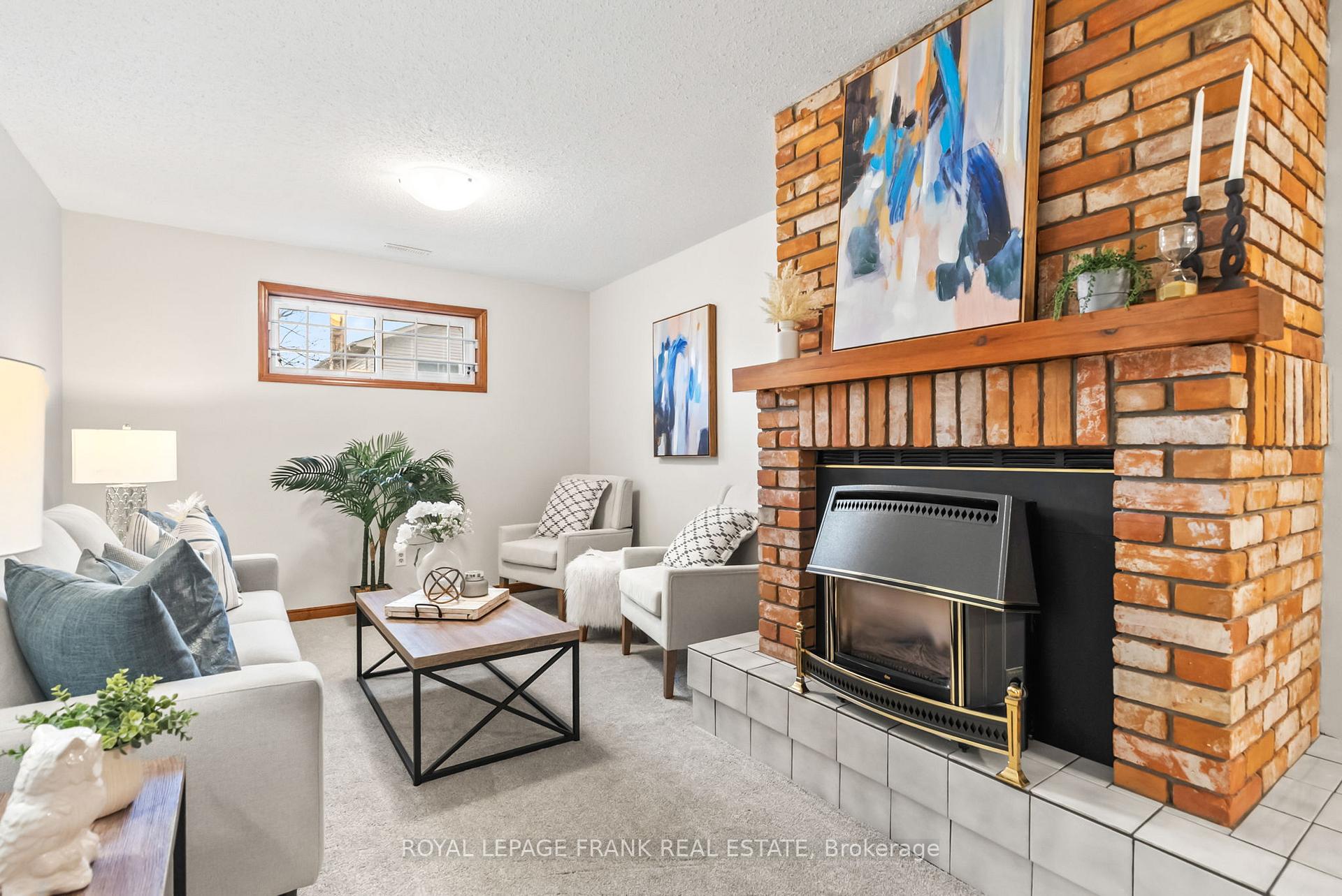 Photo 27 of 13 Mcfeeters Crescent, Clarington, Bowmanville — HOMEH