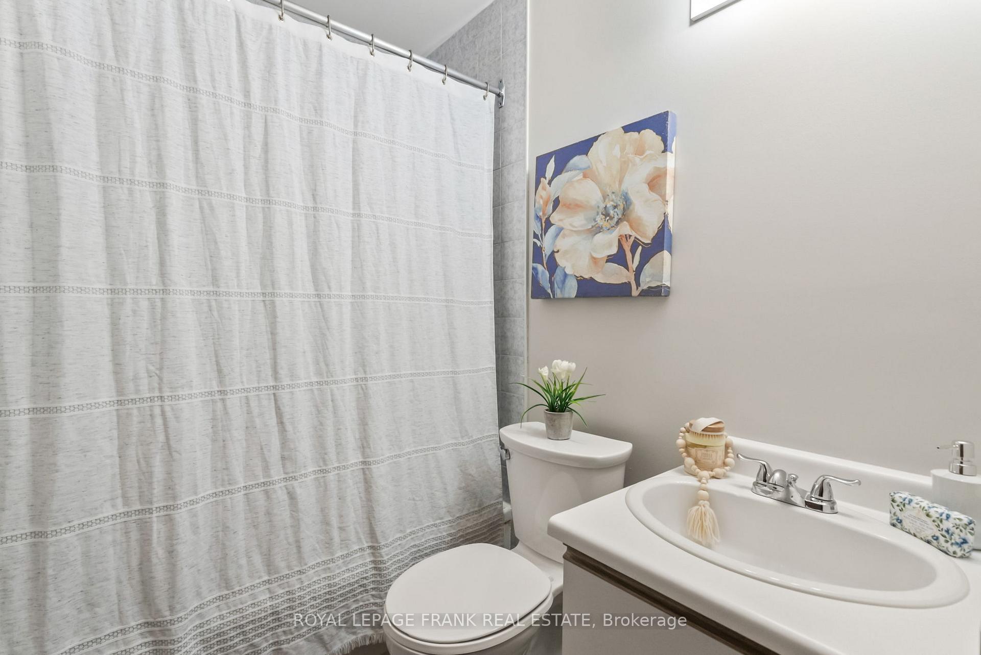 Photo 31 of 13 Mcfeeters Crescent, Clarington, Bowmanville — HOMEH