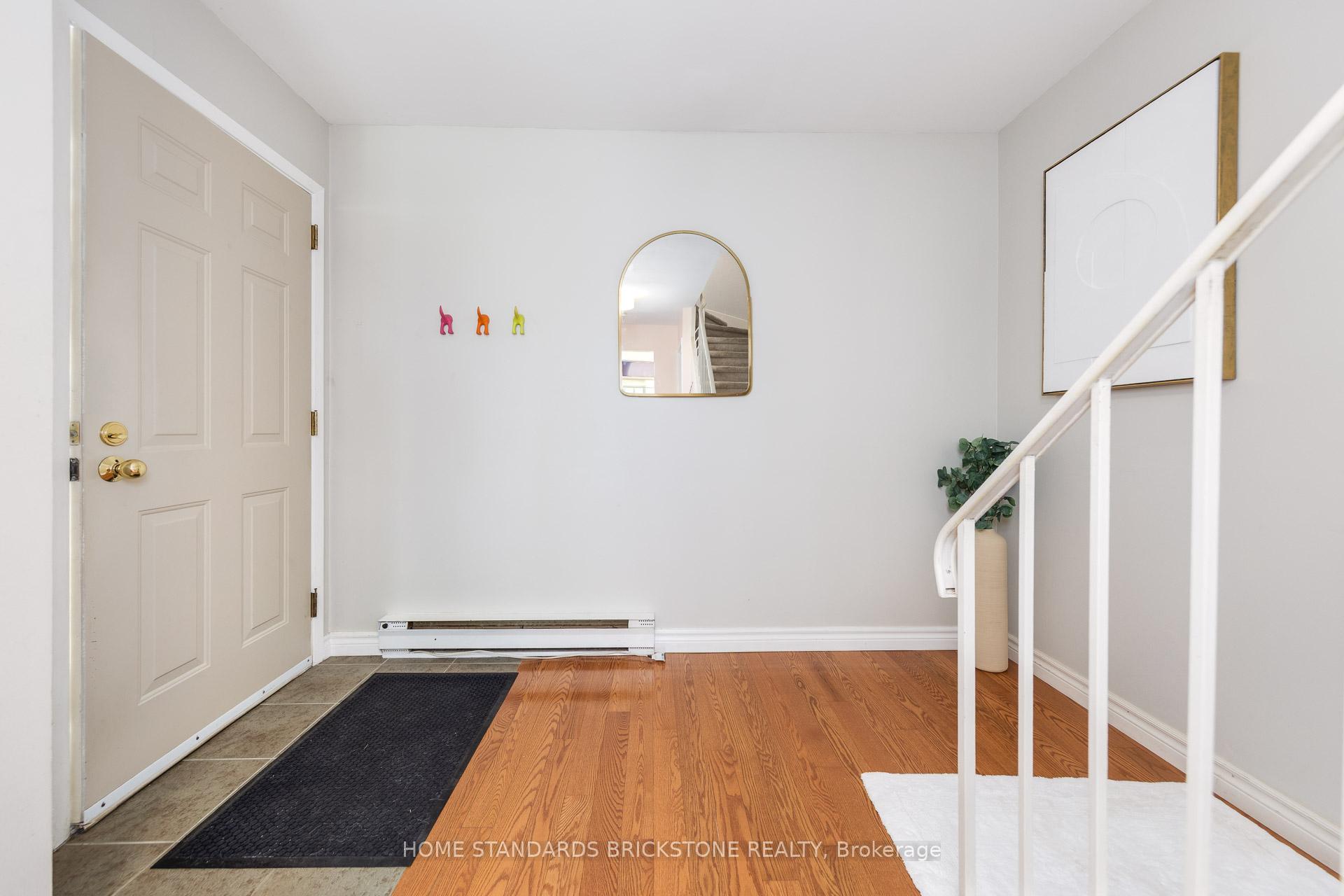 Photo 4 of 11 Reith Way, Markham, Aileen-Willowbrook — HOMEH
